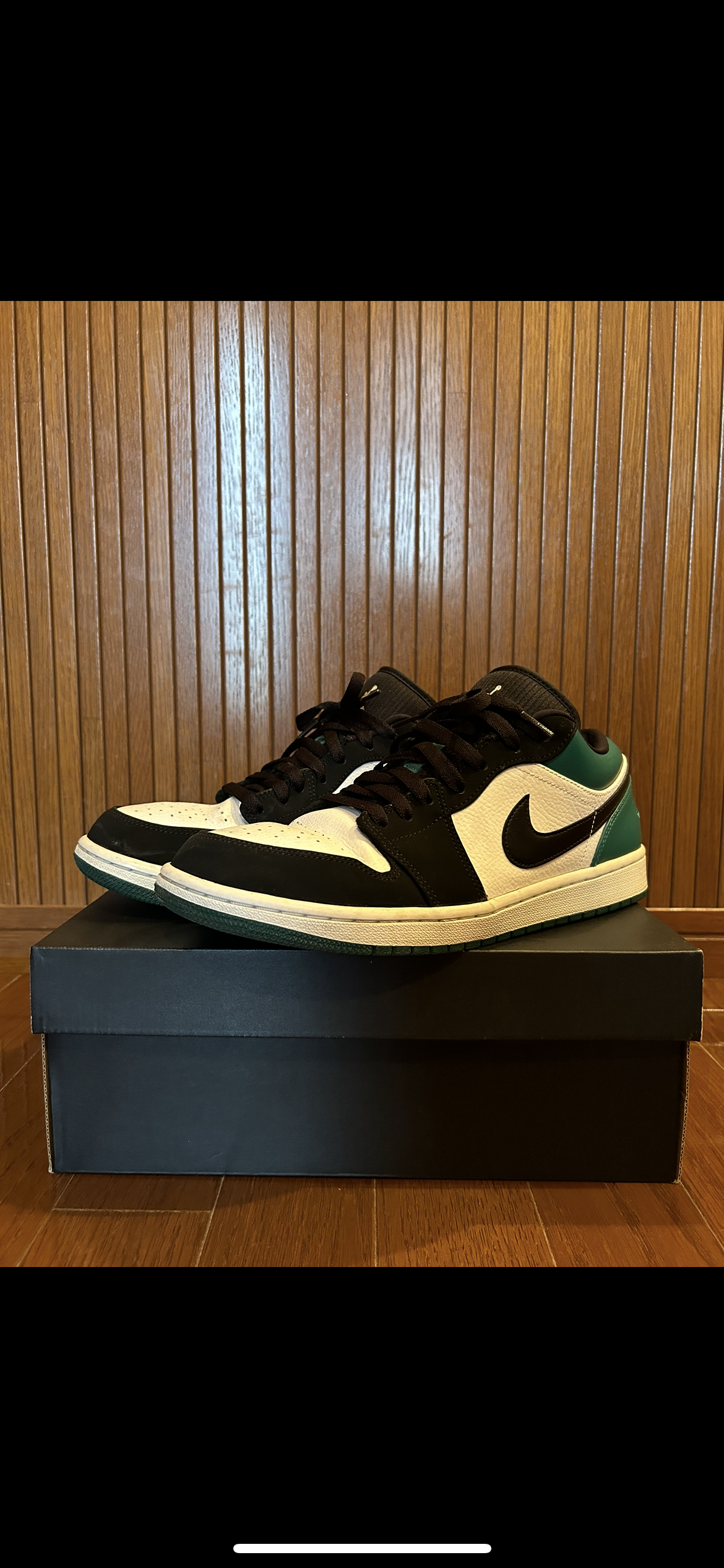 Nike Air Jordan 1 Low "White Black Mystic Green"