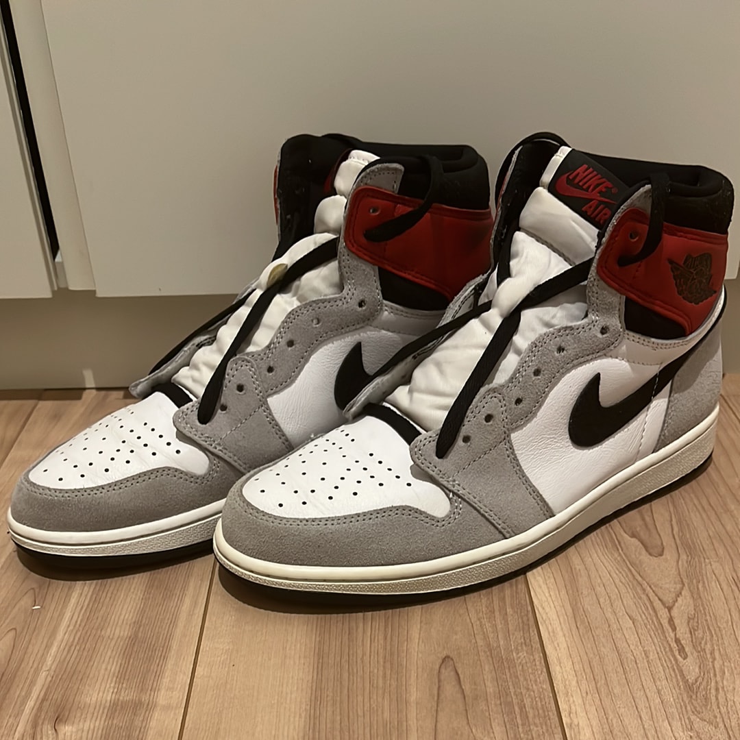 Nike Air Jordan 1 High OG "White/Black/Light Smoke Grey"