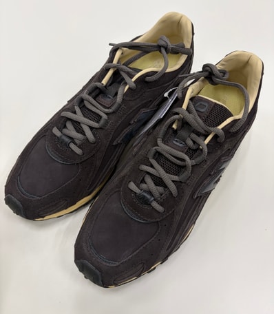 AURALEE × New Balance 204L "Brown"