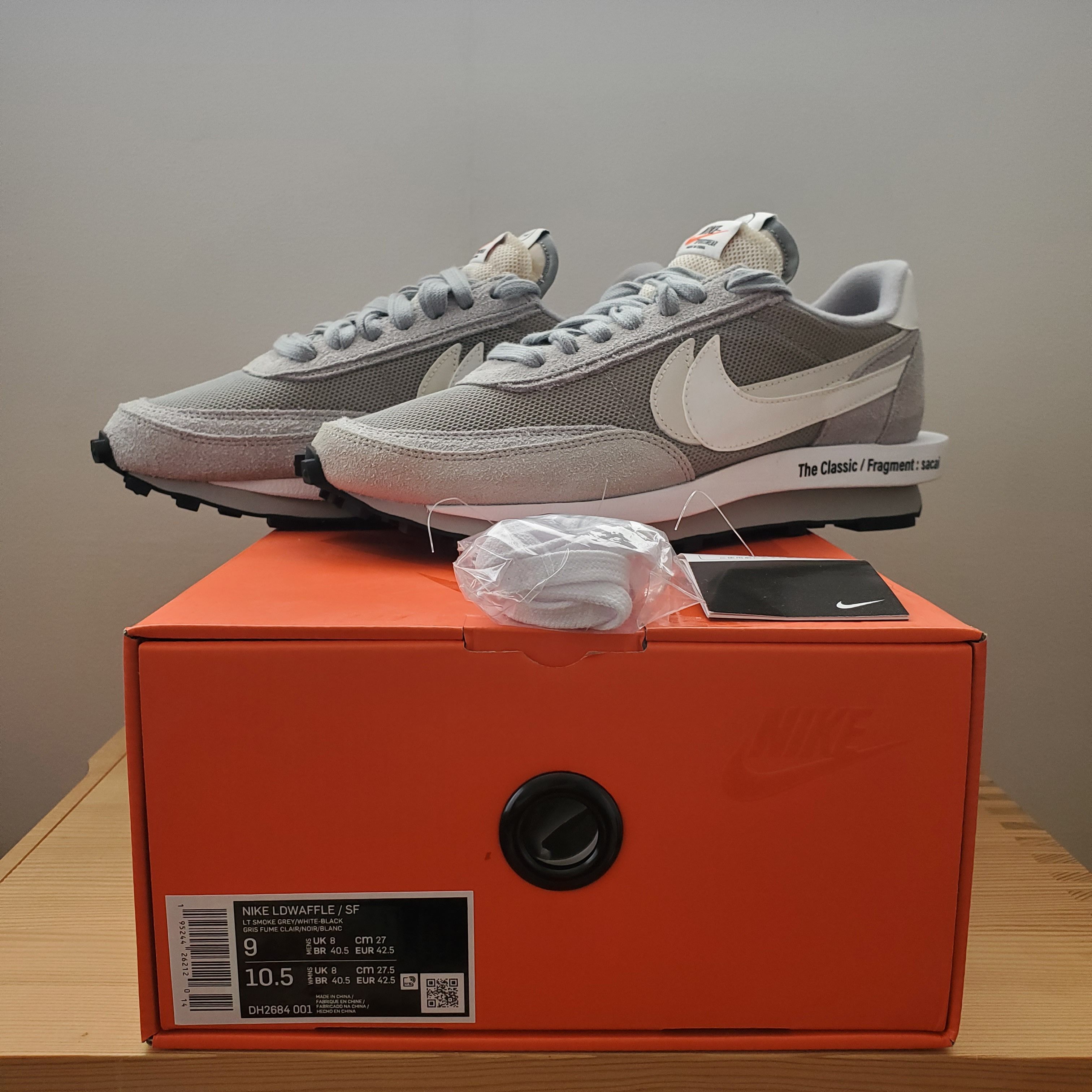 fragment design × sacai × Nike LD Waffle "Light Smoke Grey"