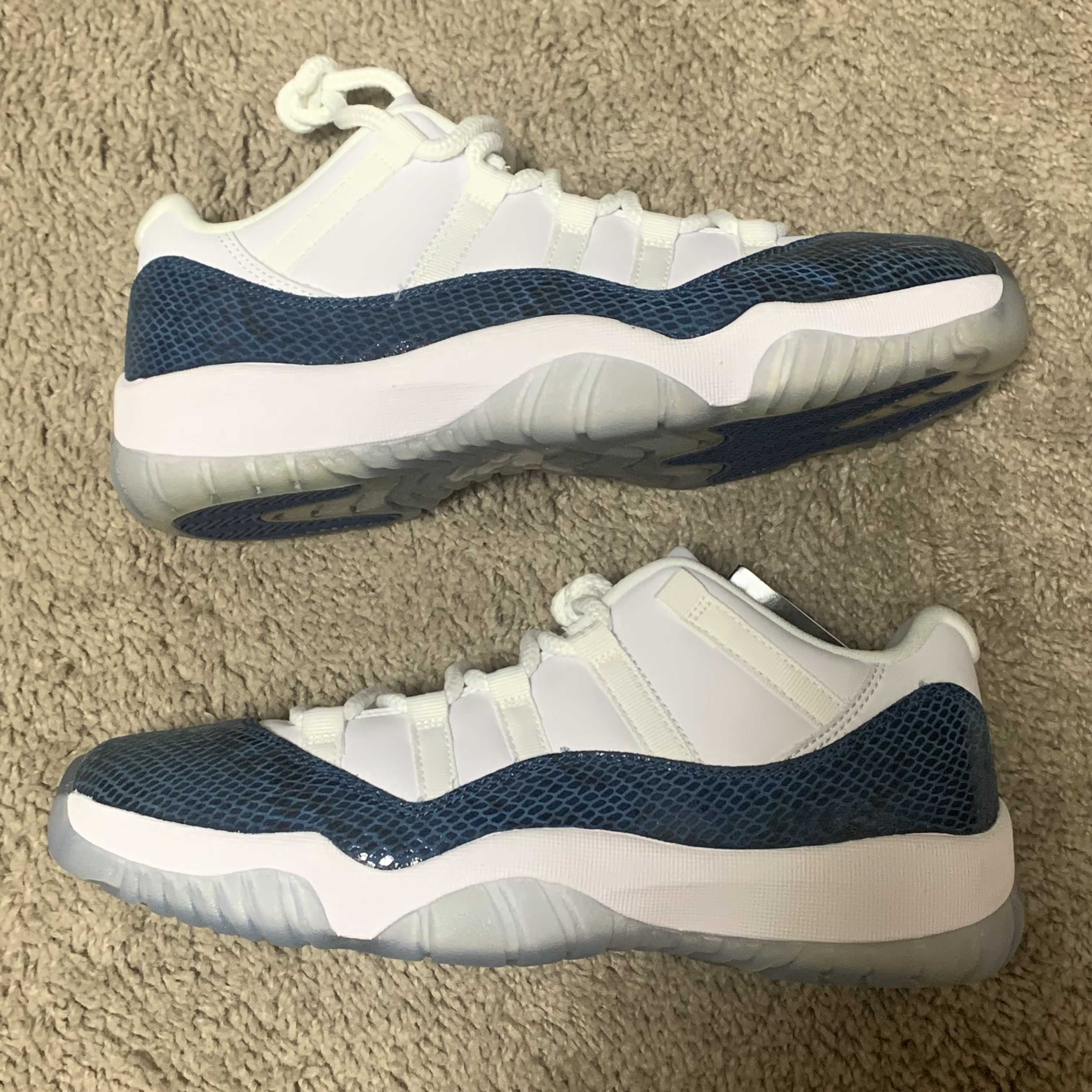 AIR JORDAN 11 LOW "SNAKESKIN"