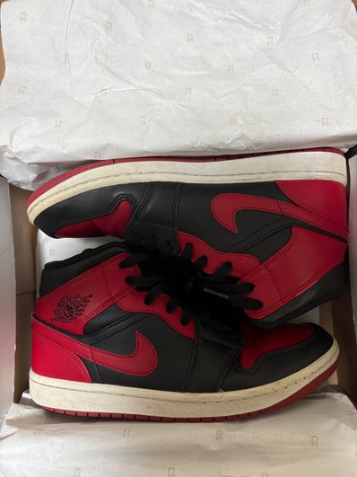 Nike Air Jordan 1 Mid "Bred"