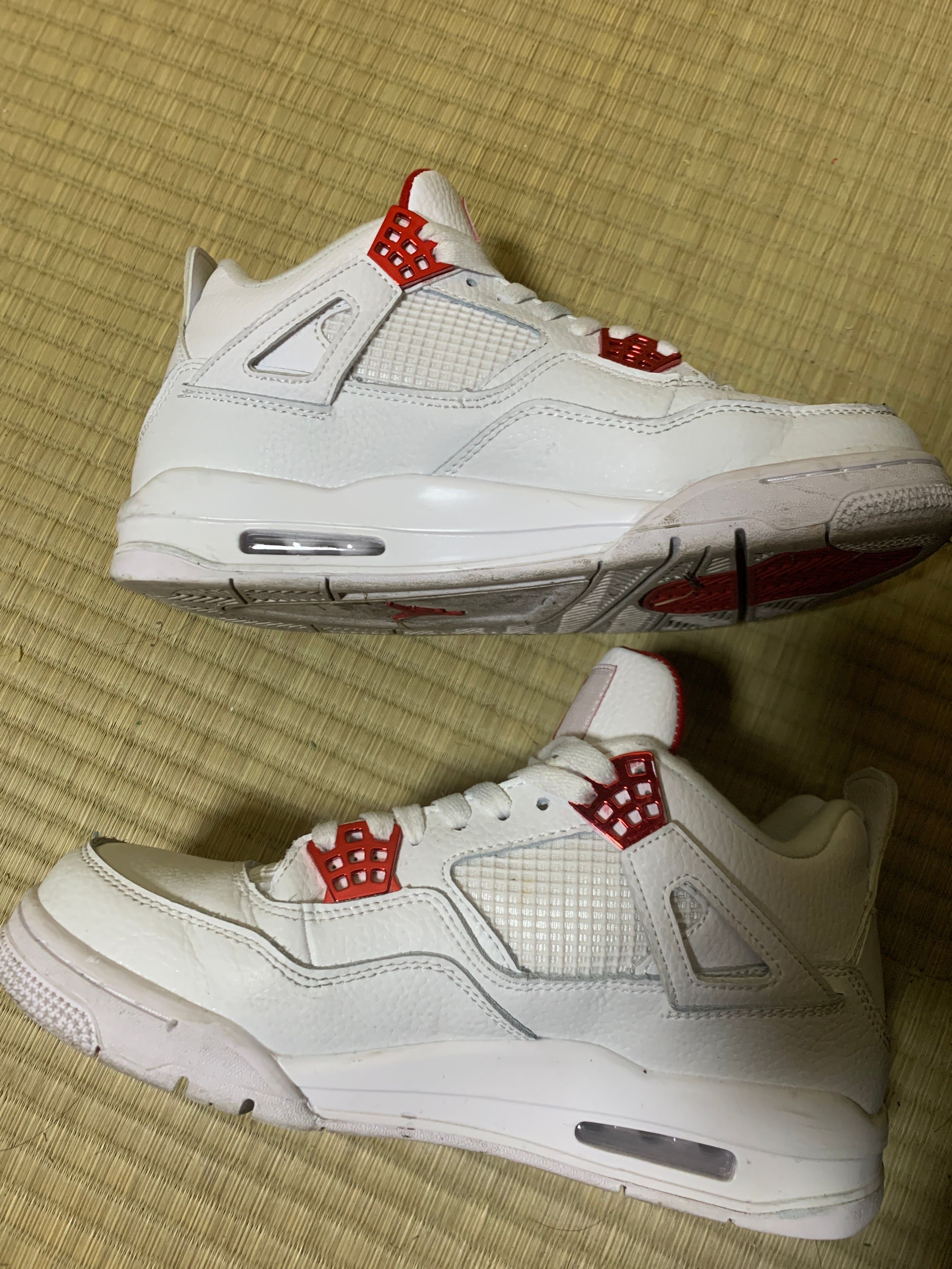 NIKE AIR JORDAN 4 RETRO "METALLIC PACK" UNIVERSITY RED