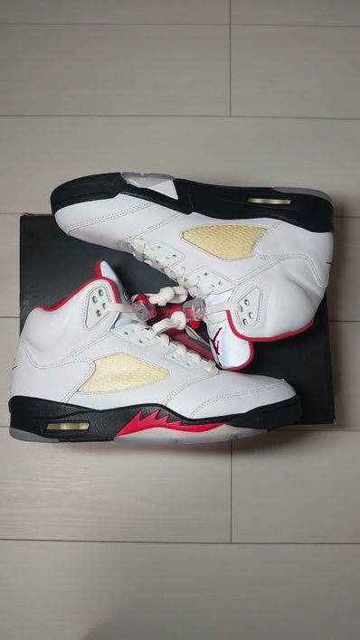 Nike Air Jordan 5 Retro "Fire Red" (2020)