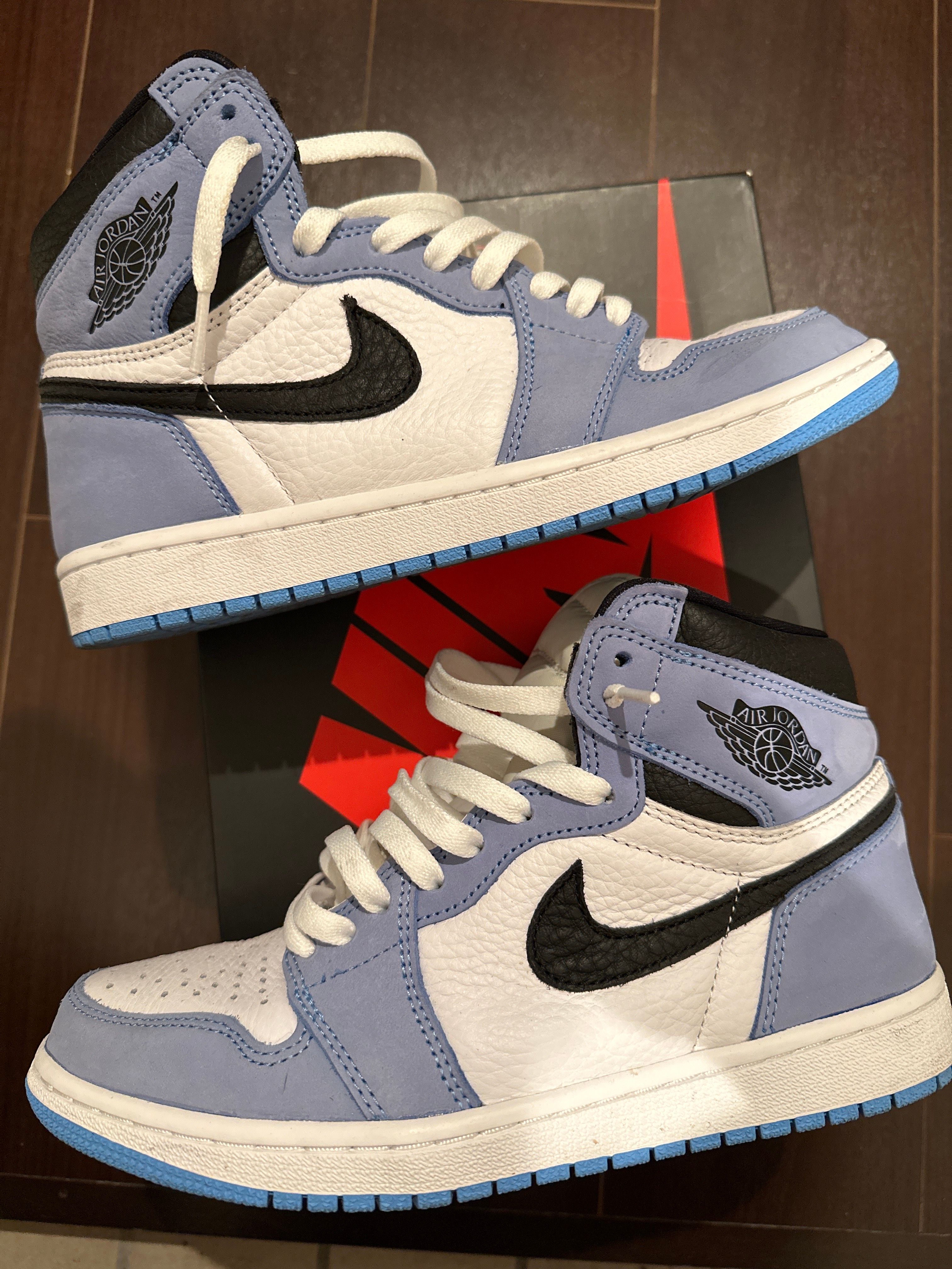 Nike Air Jordan 1 High OG "University Blue"