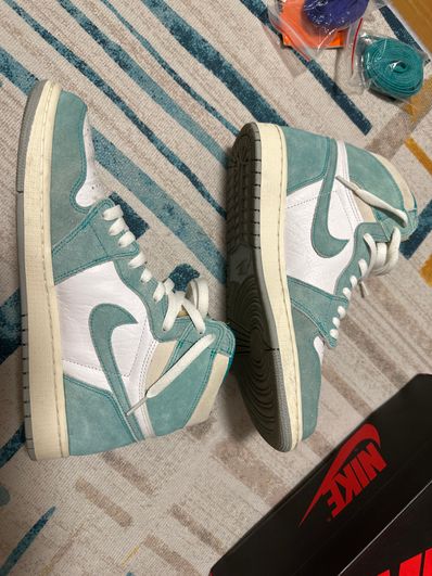 Nike Air Jordan 1 Retro High OG "Turbo Green"