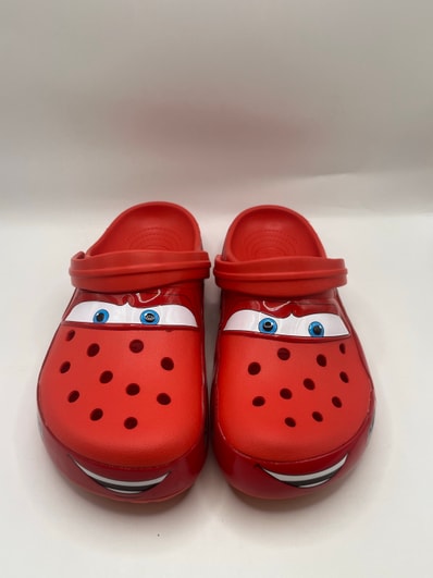 Disney × Crocs Classic Clog "Lightning McQueen"