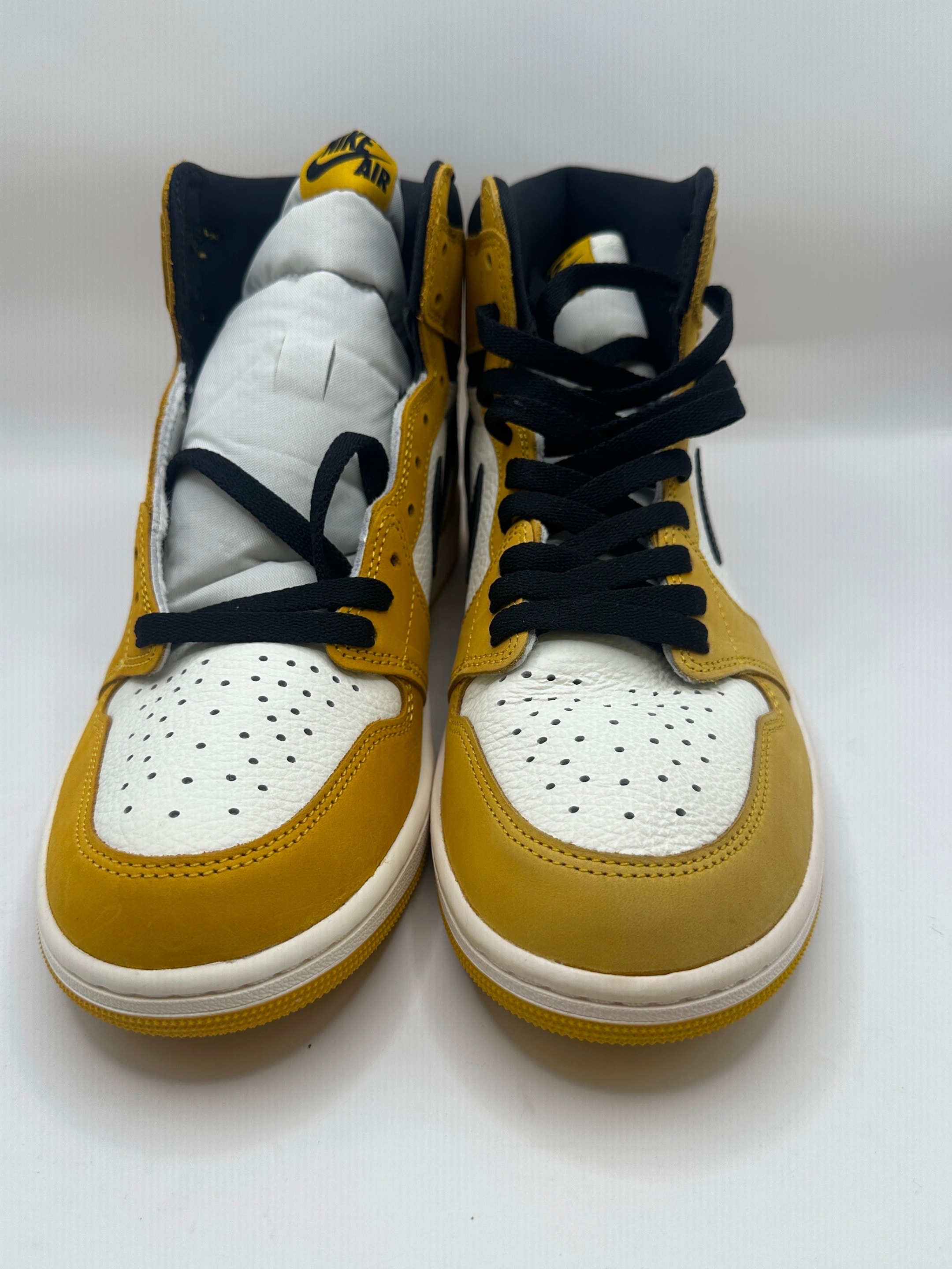 Nike Air Jordan 1 Retro High OG "Yellow Ochre"
