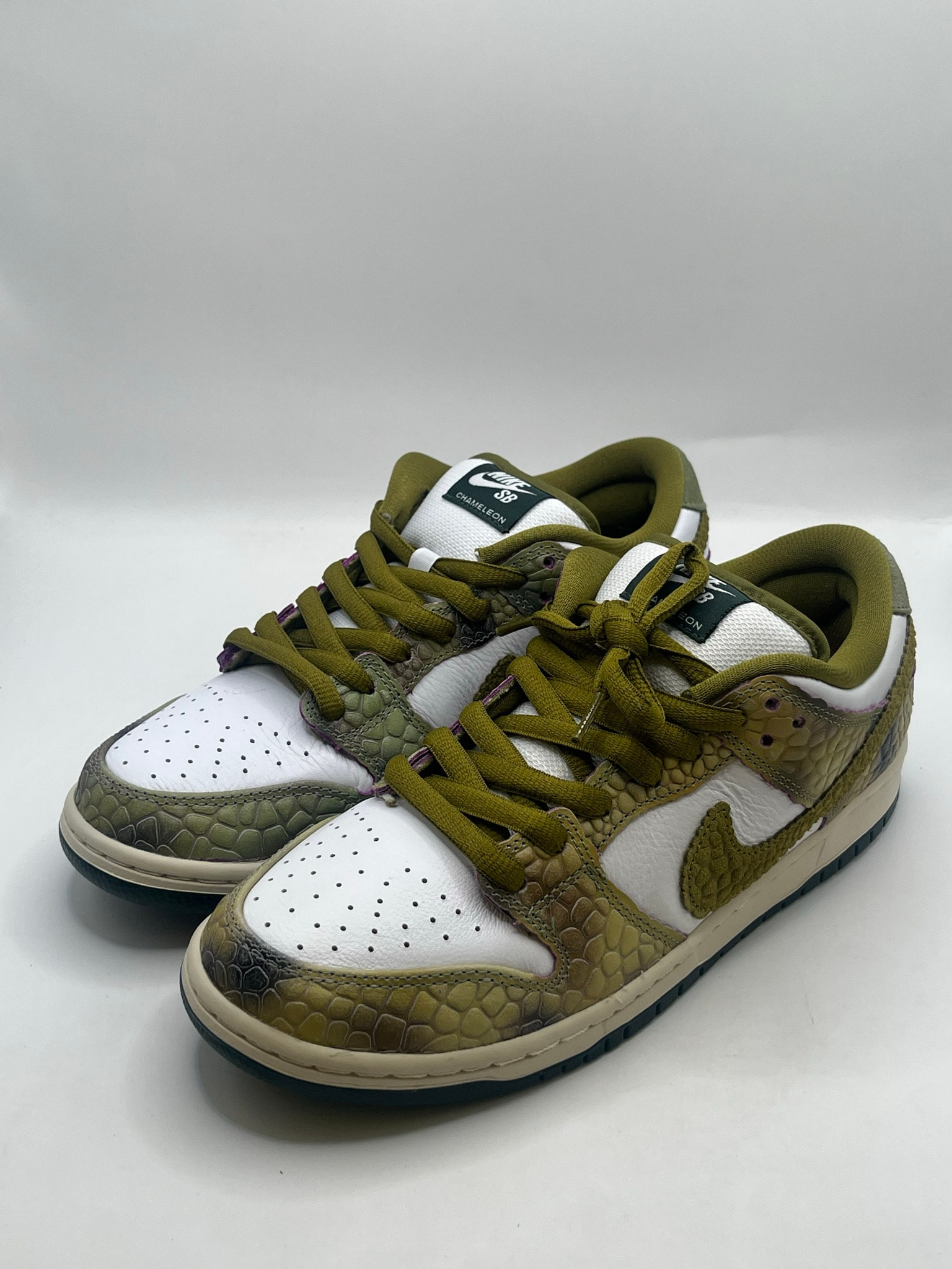 Alexis Sablone × Nike SB Dunk Low Pro "White and Pacific Moss"