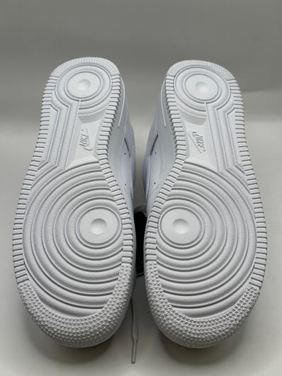 Supreme × Nike Air Force 1 Low "White"
