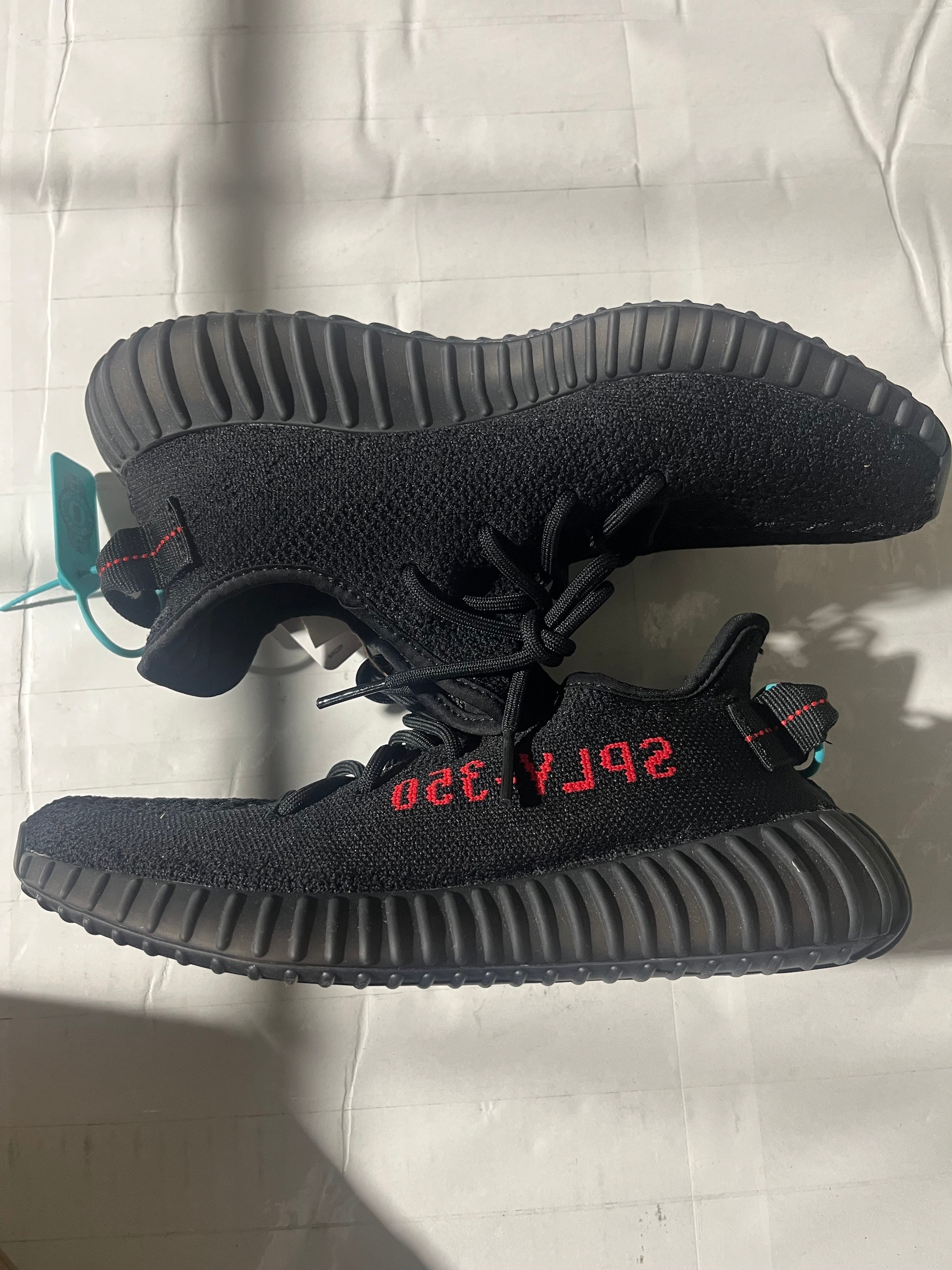 adidas YEEZY Boost 350 V2 "Core Black/Red" (2020)