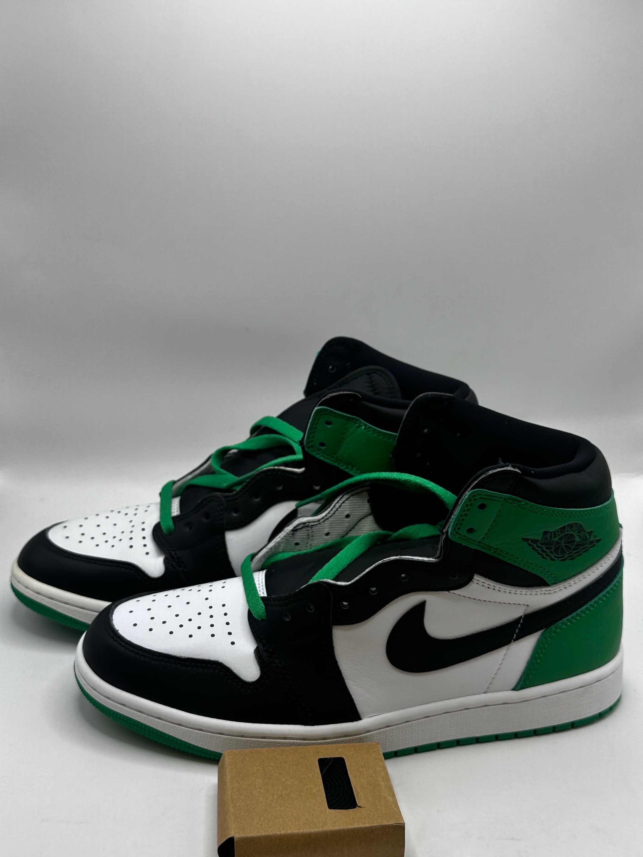 Nike Air Jordan 1 Retro High OG "Celtics/Black and Lucky Green" (2023)