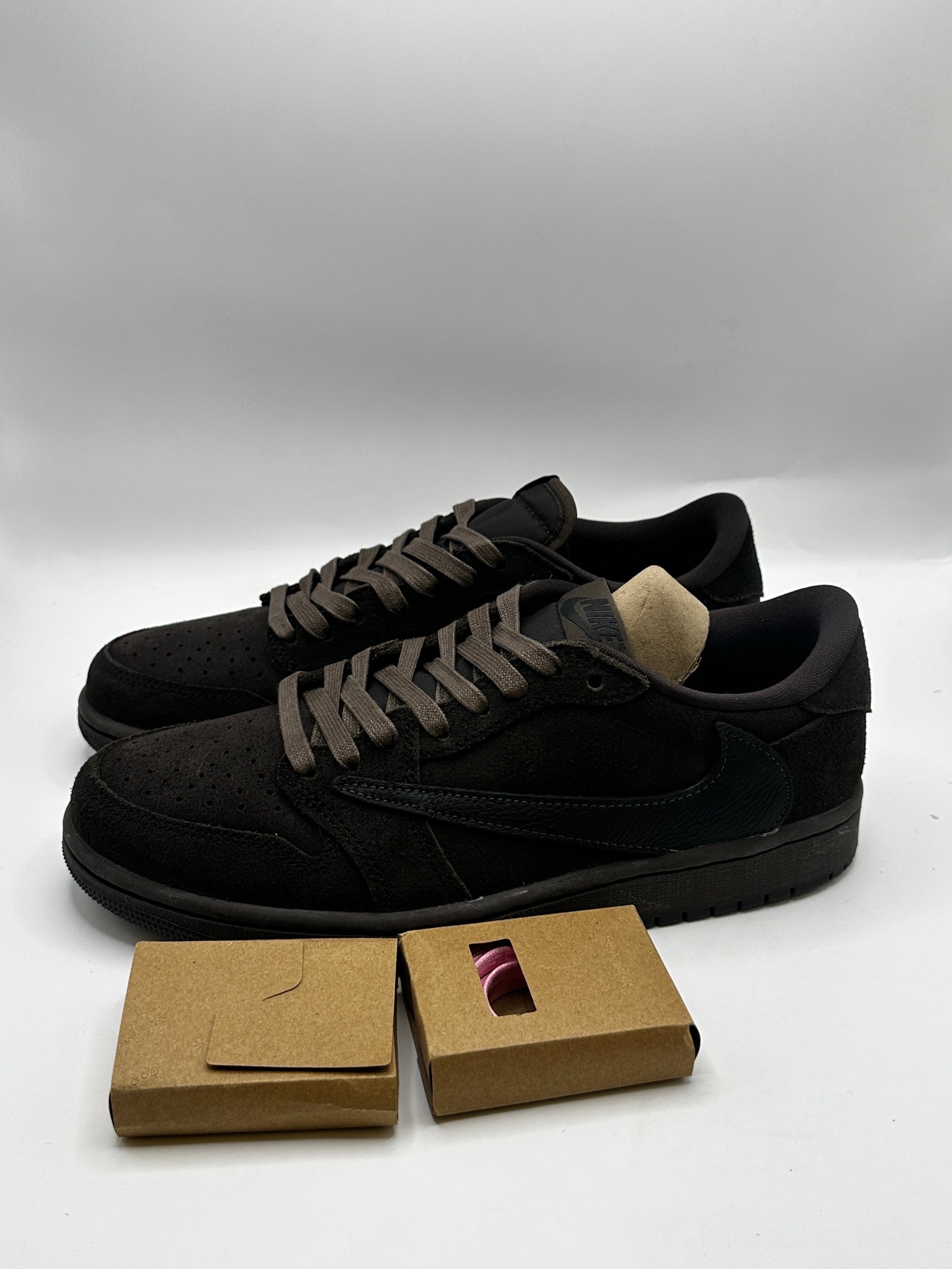 Travis Scott × Nike Air Jordan 1 Low OG SP "Velvet Brown and Dark Mocha"