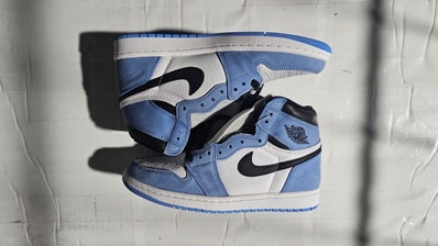 Nike Air Jordan 1 High OG "University Blue"