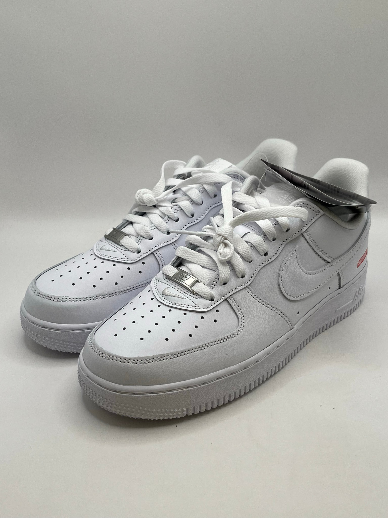 Supreme × Nike Air Force 1 Low "White"