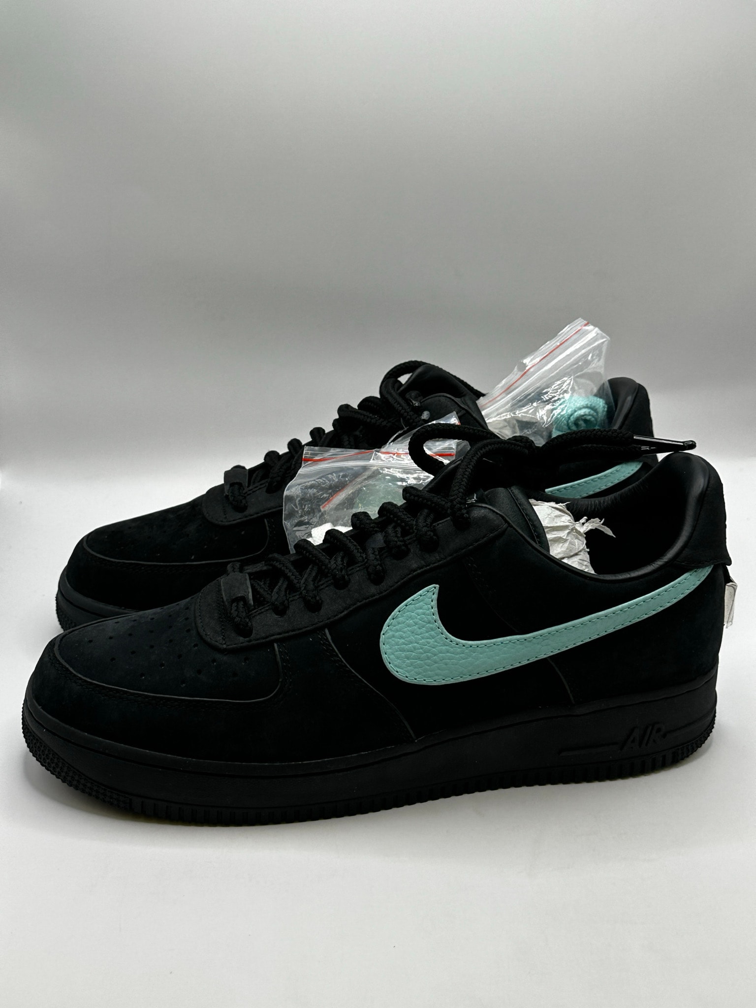 Tiffany & Co. × Nike Air Force 1 Low "1837"