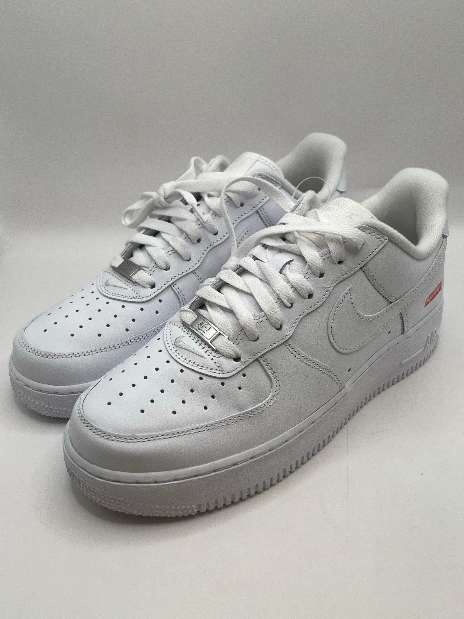 Supreme × Nike Air Force 1 Low "White"
