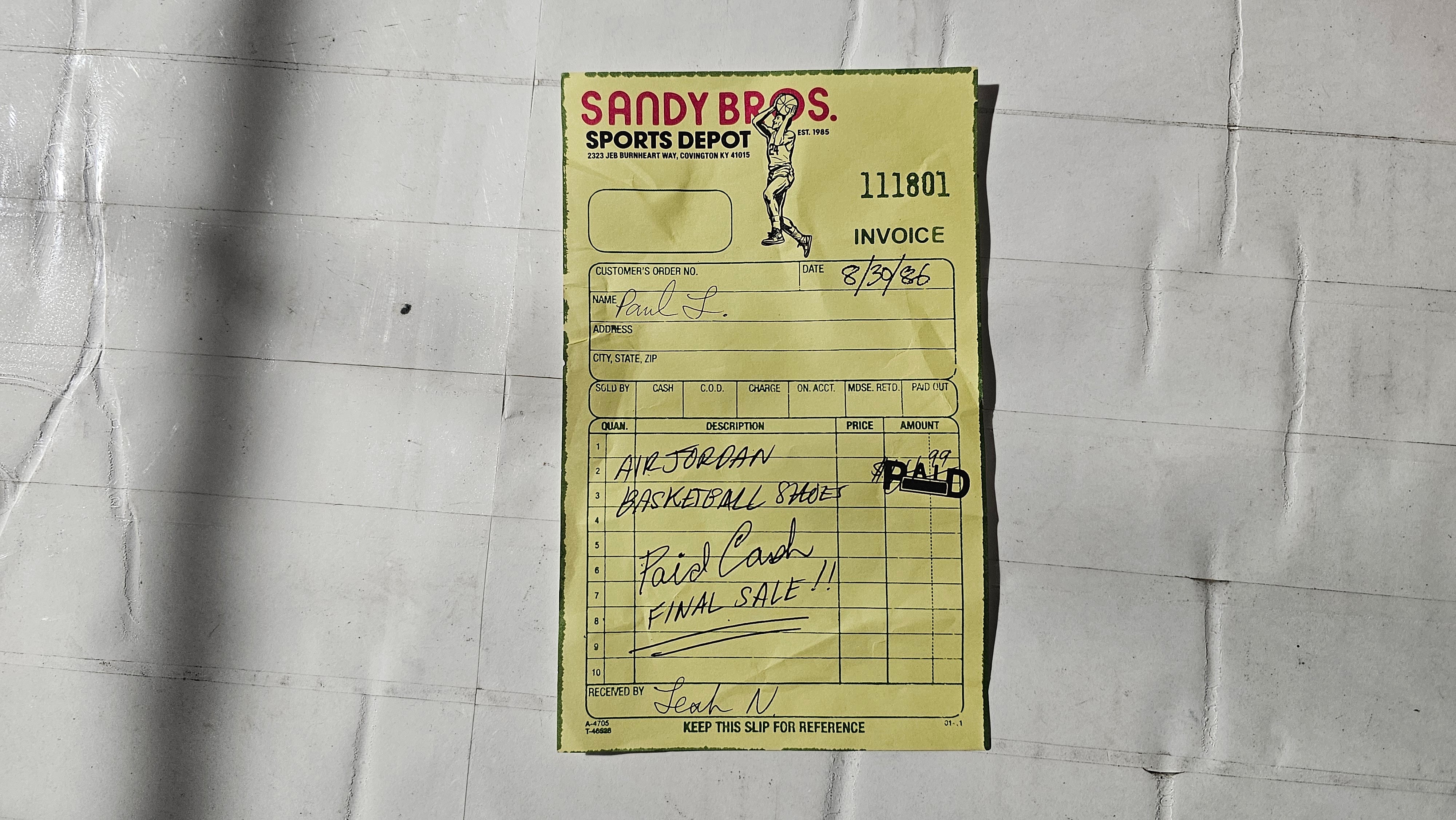 Nike Air Jordan 1 High OG "Lost & Found/Chicago"