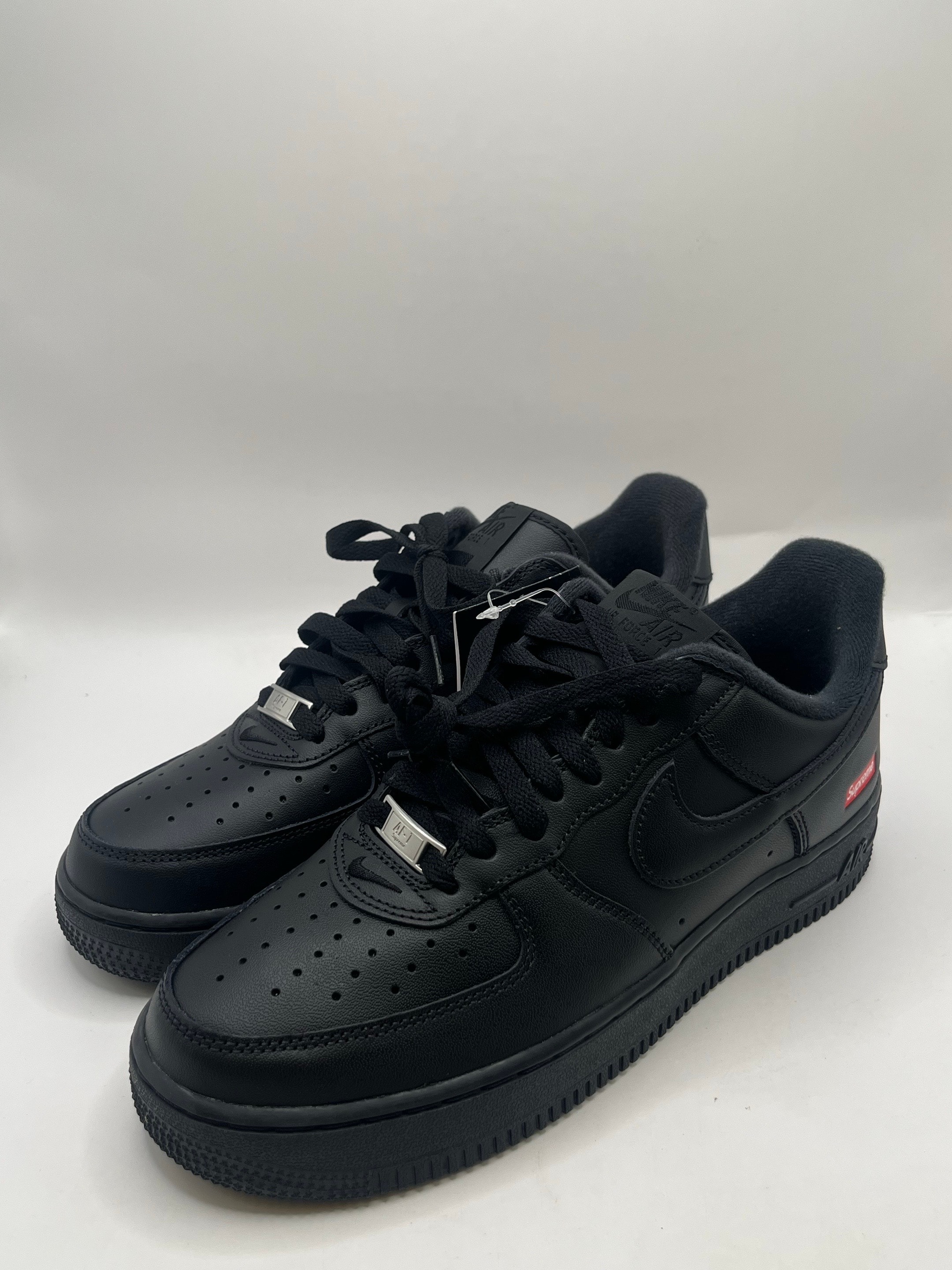 Supreme × Nike Air Force 1 Low "Black"