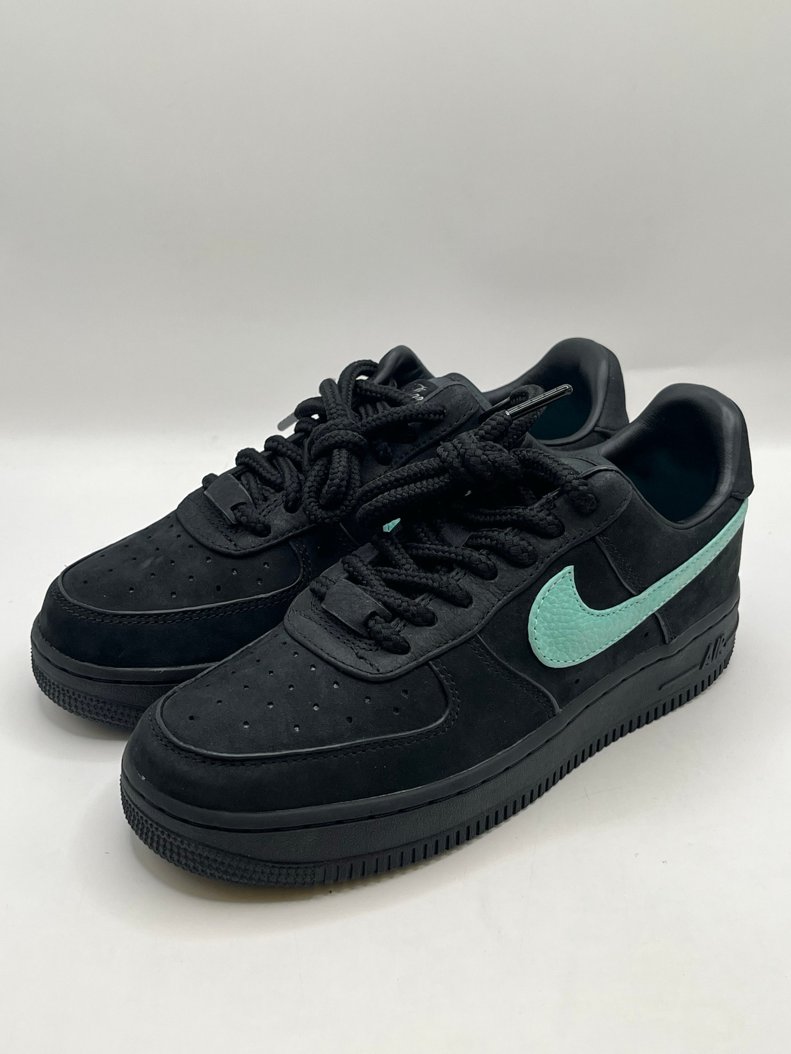 Tiffany & Co. × Nike Air Force 1 Low "1837"