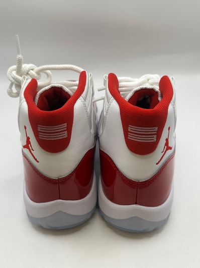 Nike Air Jordan 11 "Varsity Red"