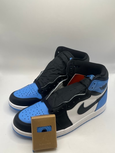 Nike Air Jordan 1 Retro High OG "University Blue/UNC Toe"