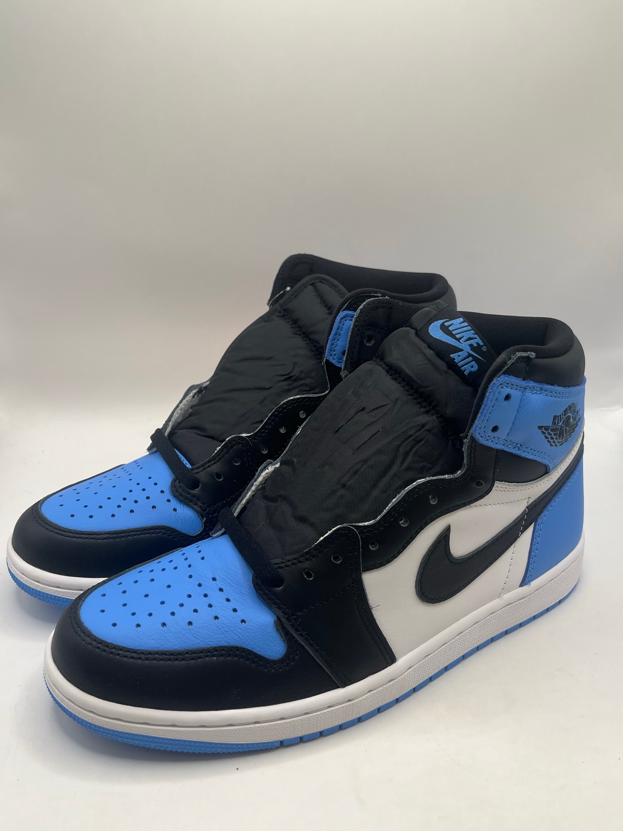 Nike Air Jordan 1 Retro High OG "University Blue/UNC Toe"