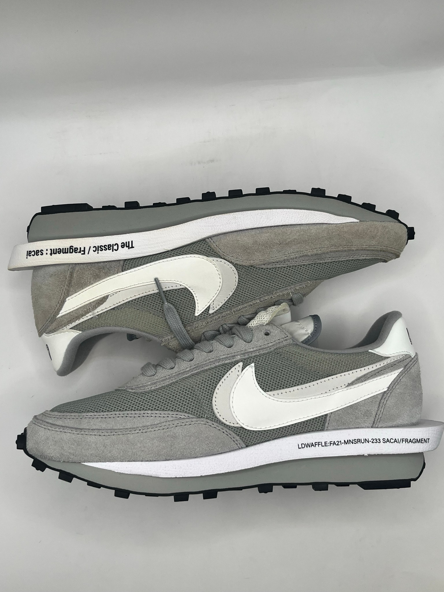 fragment design × sacai × Nike LD Waffle "Light Smoke Grey"