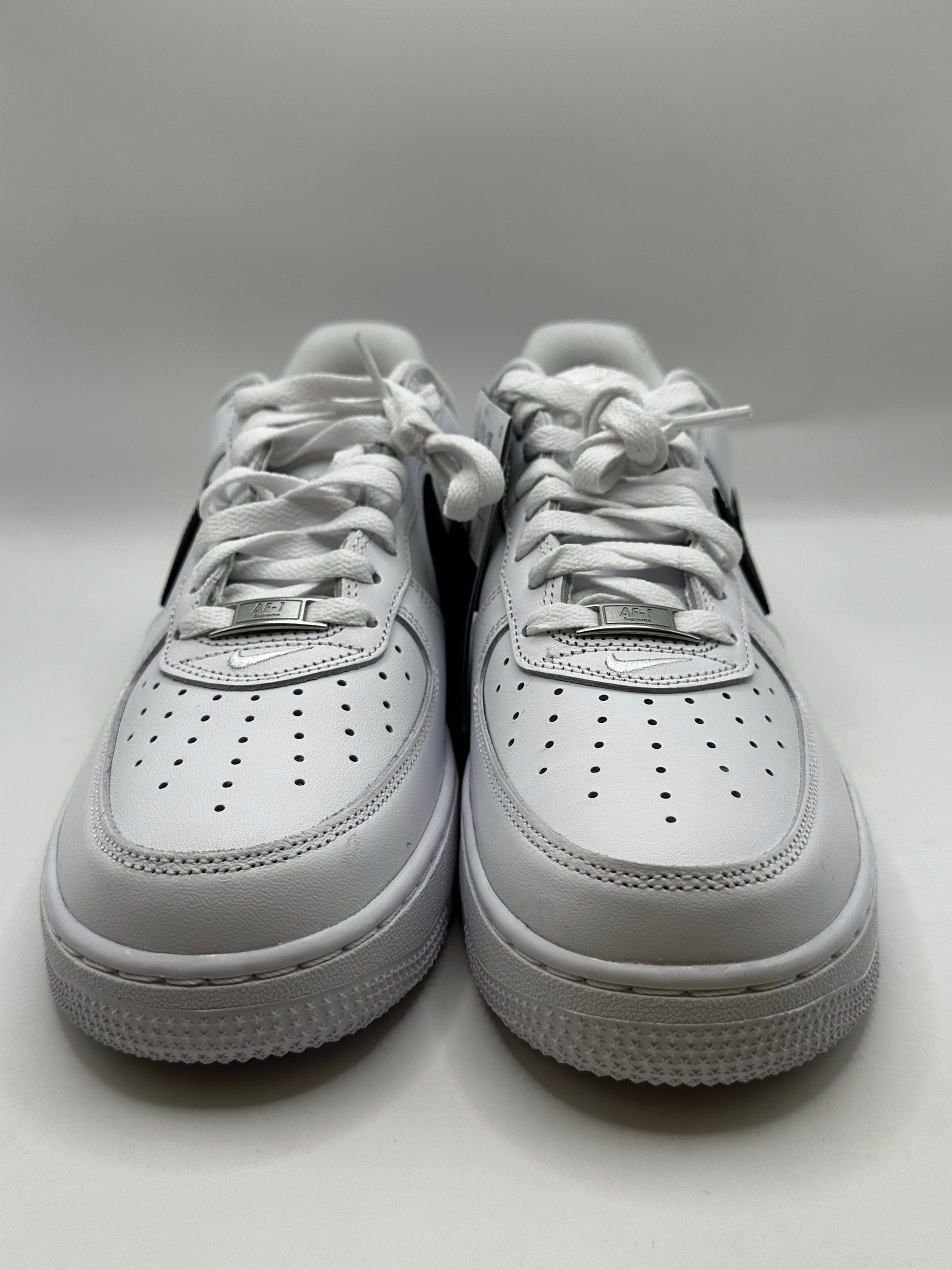 Supreme × Nike Air Force 1 Low "White/Black"