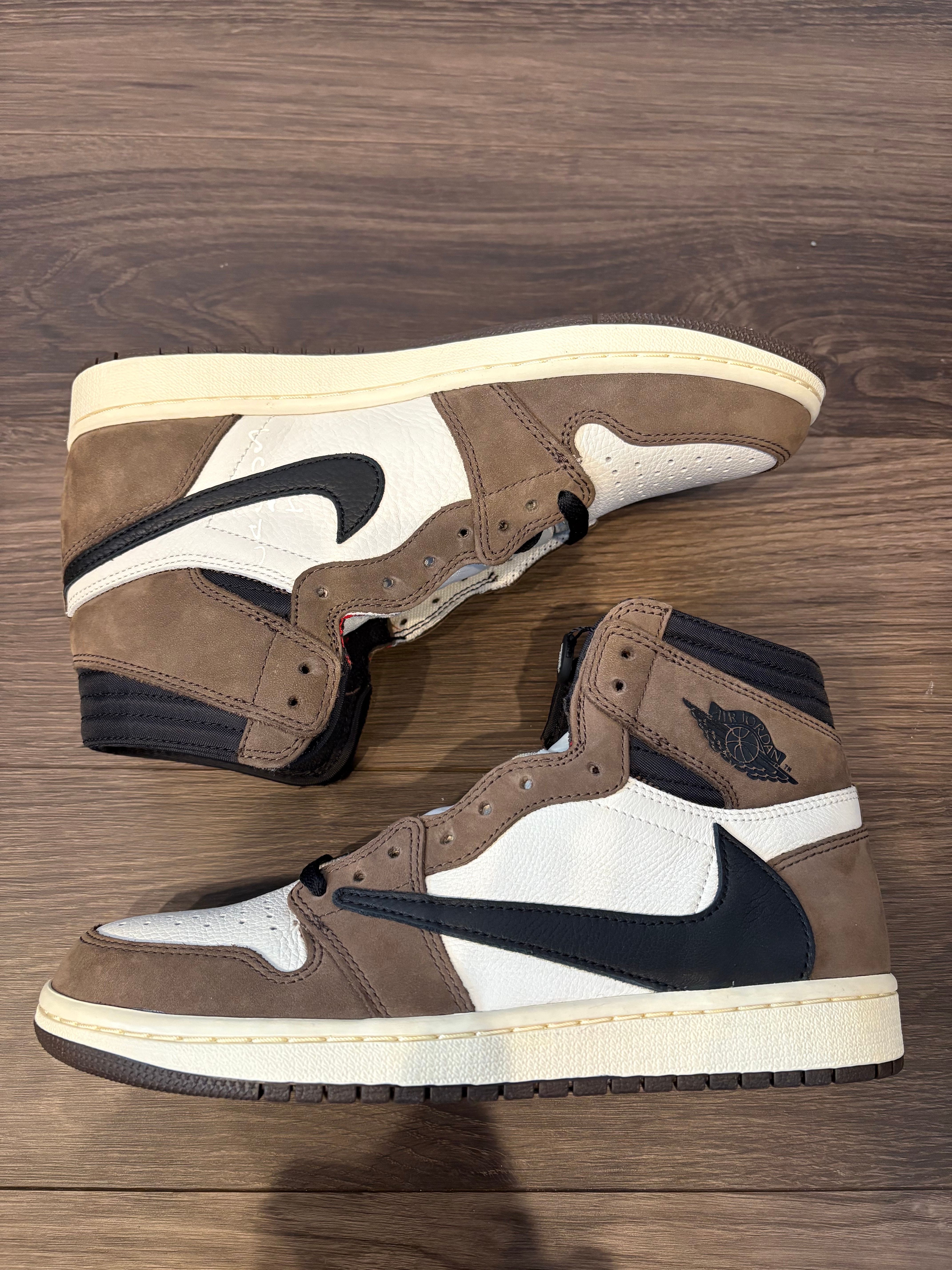 Travis Scott × Nike Air Jordan 1 Retro High OG TS SP "Sail/Dark Mocha"
