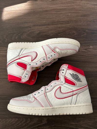 Nike Air Jordan 1 Retro High OG "Sail/University Red"