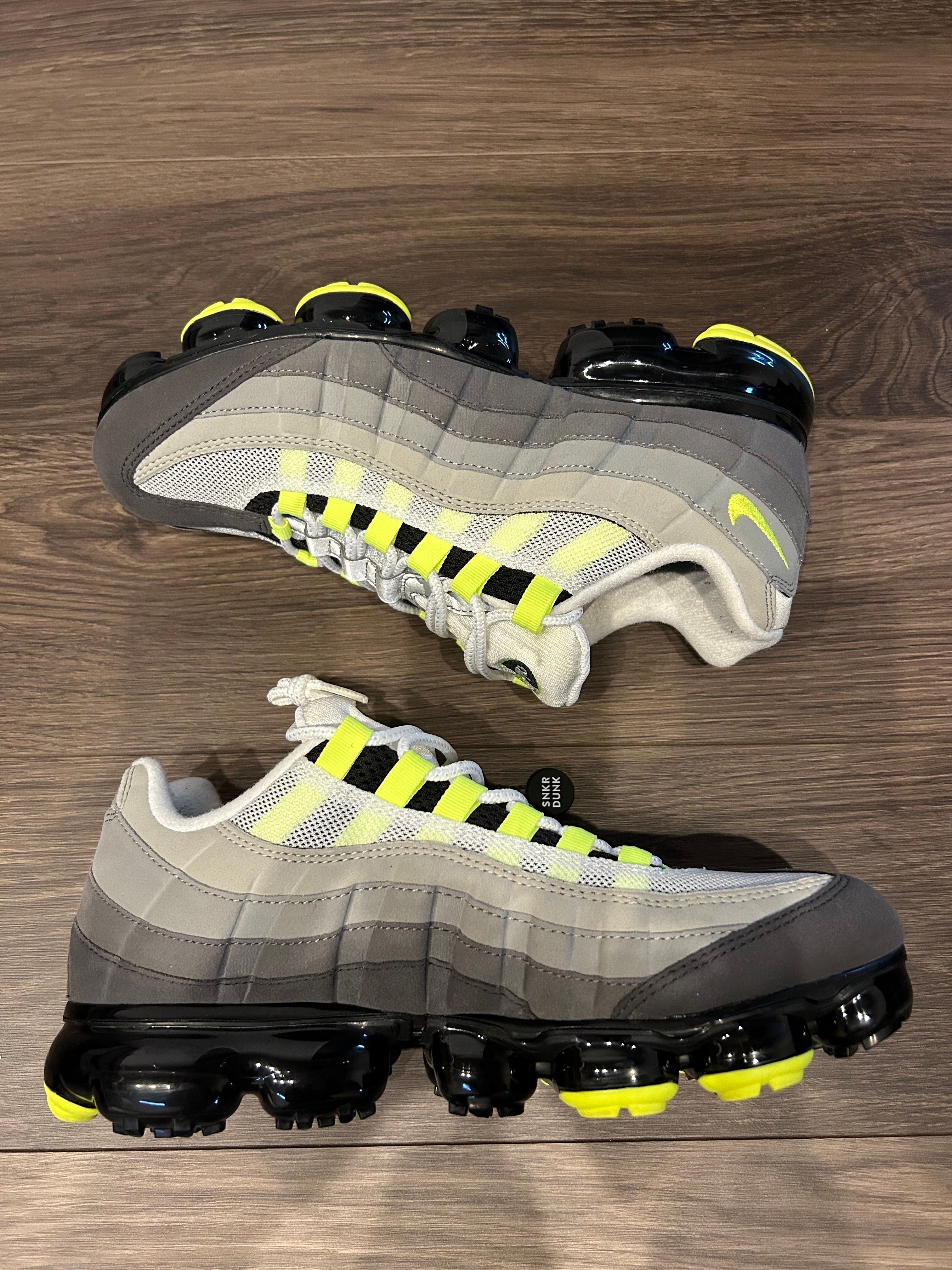 Nike Air Vapormax 95 "Neon"