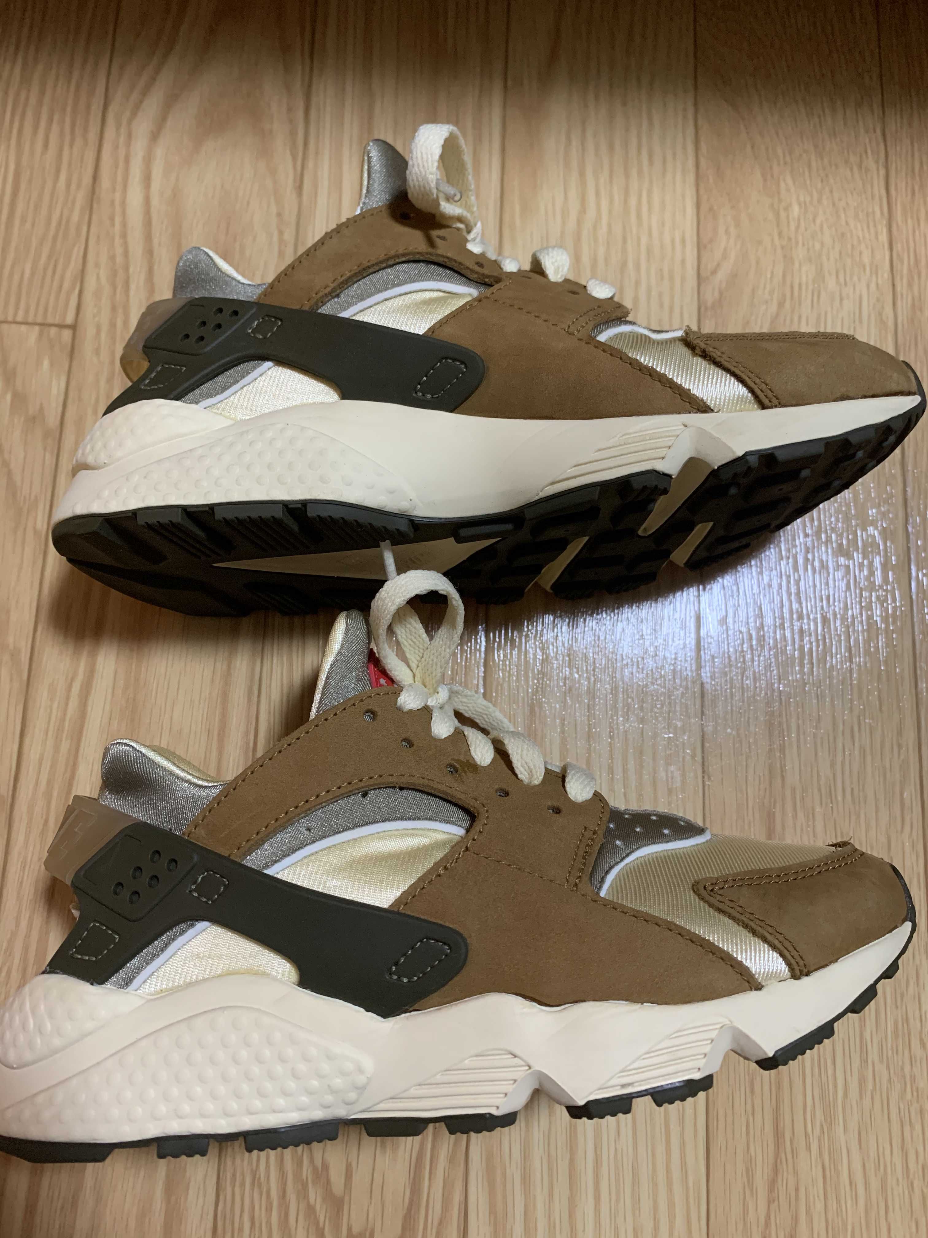 Stussy × Nike Air Huarache "Desert Oak"
