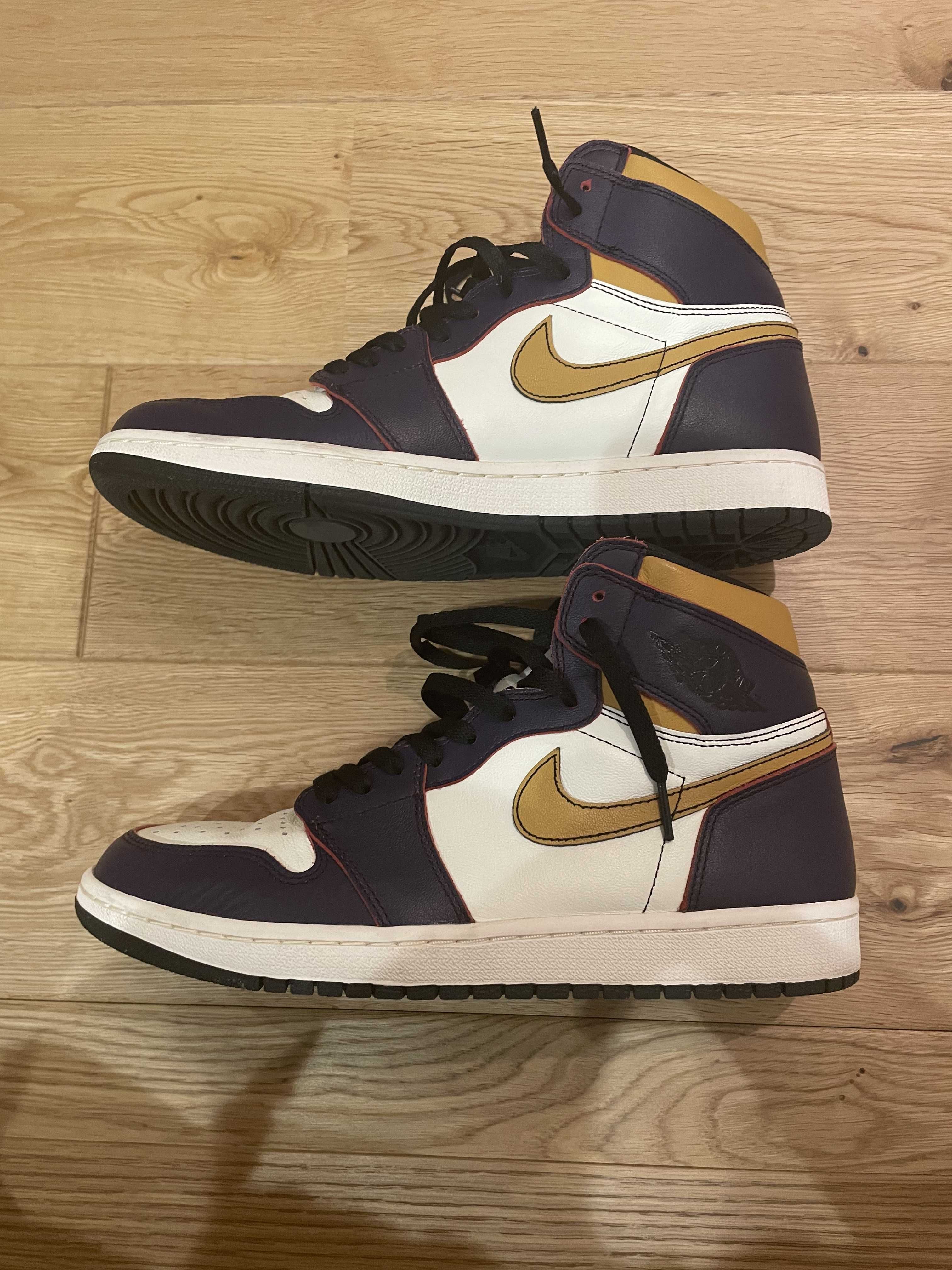 Nike SB × Air Jordan 1 Retro High "La To Chicago"  