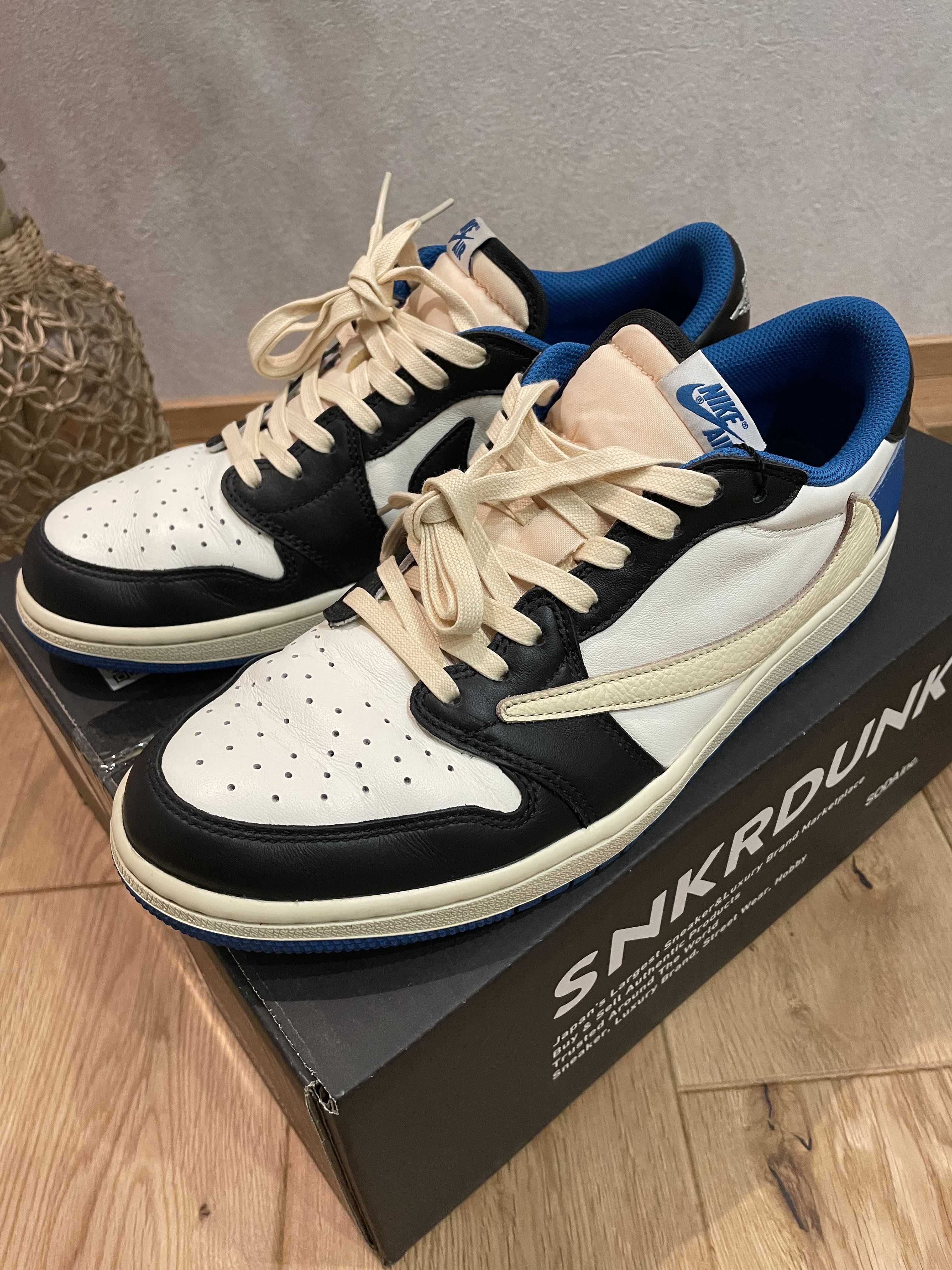 Travis Scott × fragment design × Nike Air Jordan 1 Low OG SP "Military Blue"