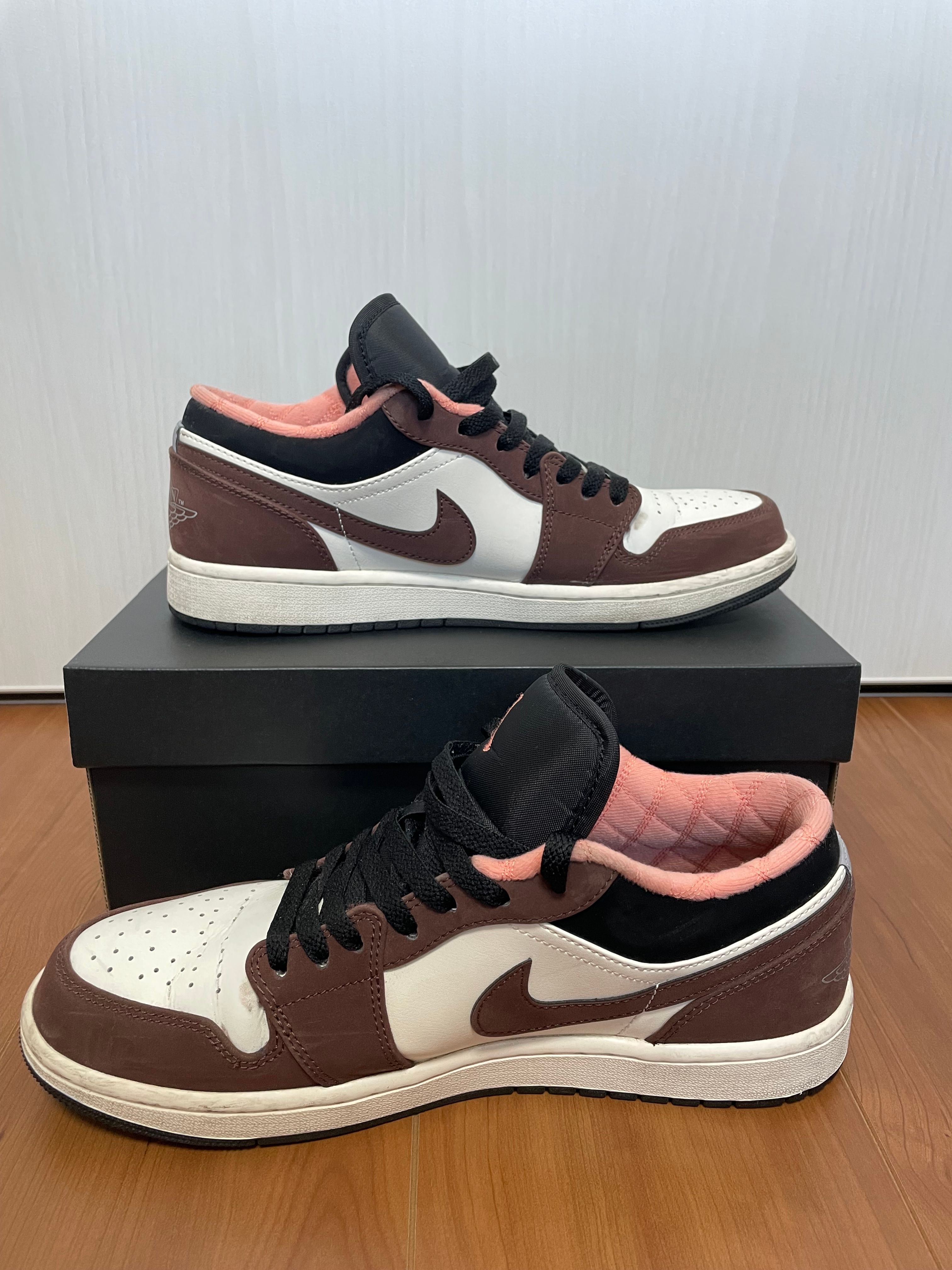 Nike Air Jordan 1 Low SE "Light Chocolate" / "Mocha Brown"