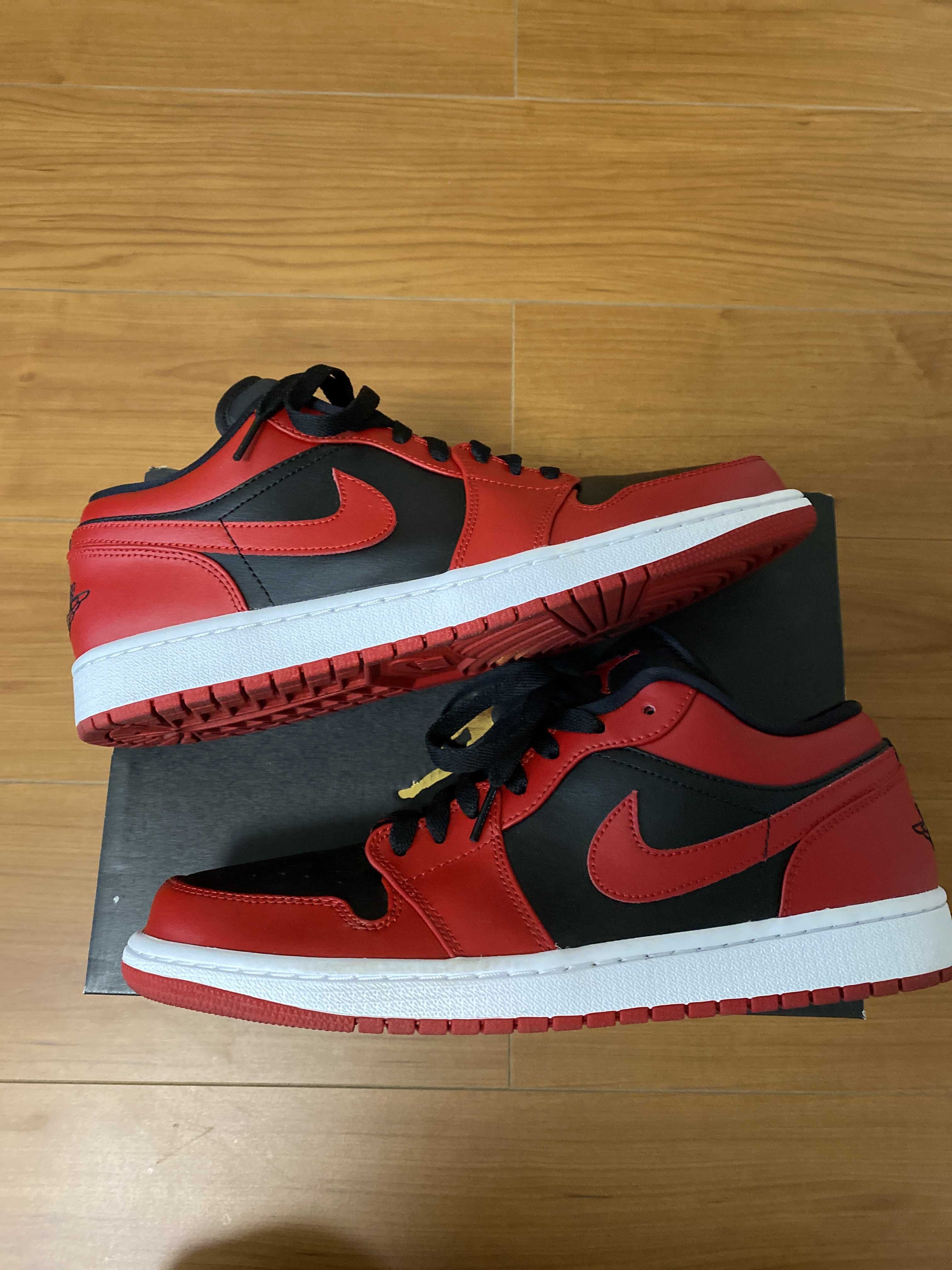 Nike Air Jordan 1 Low "Varsity Red"   