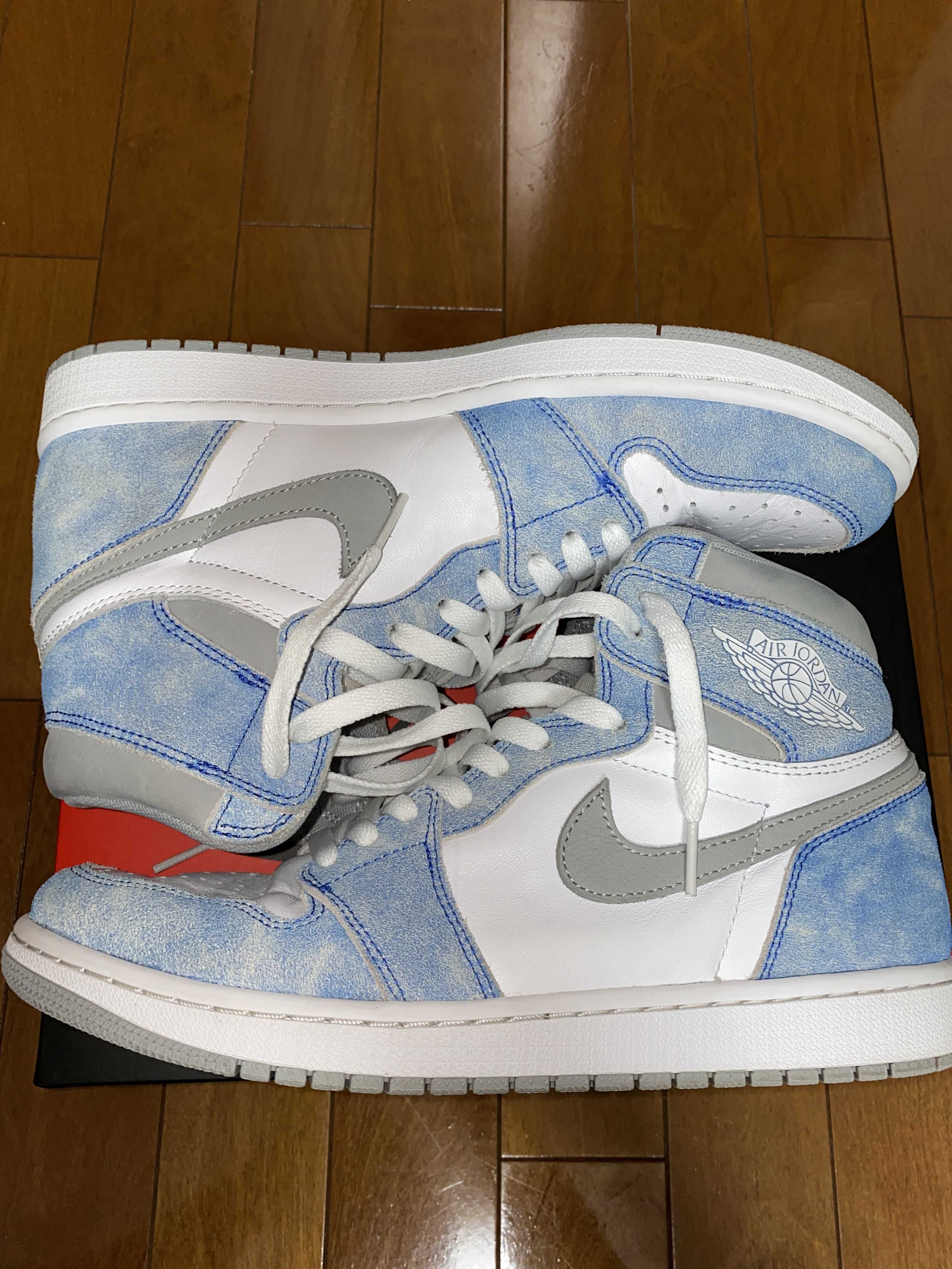 Nike Air Jordan 1 High OG "Hyper Royal"