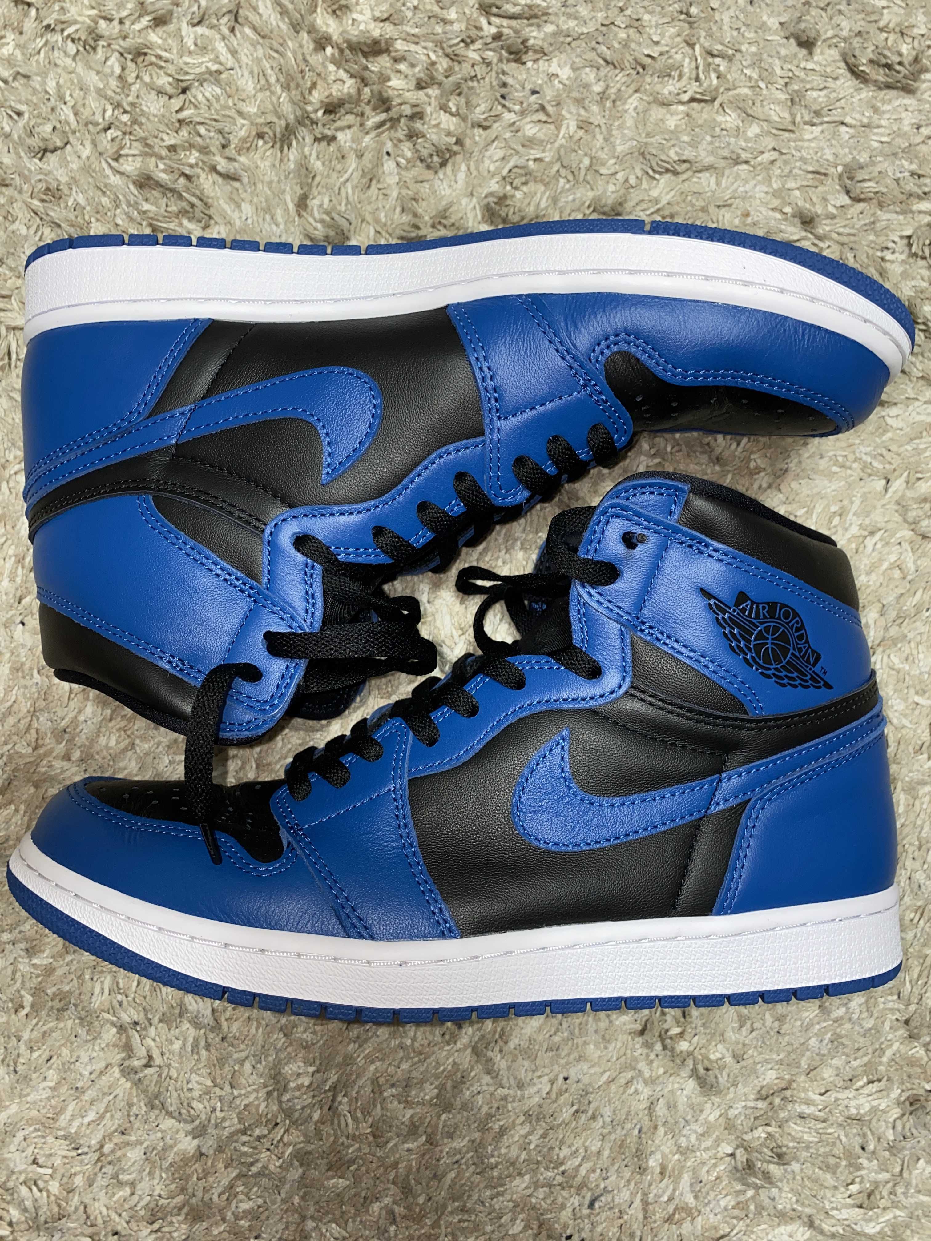 Nike Air Jordan 1 Retro High OG "Dark Marina Blue"