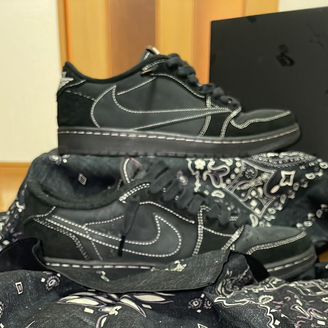 Travis Scott × Nike Air Jordan 1 Low OG SP "Black Phantom"