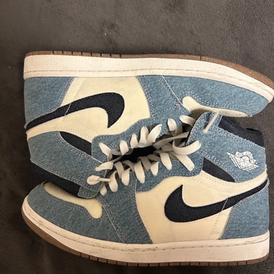 Nike Air Jordan 1 Retro High OG "Denim"
