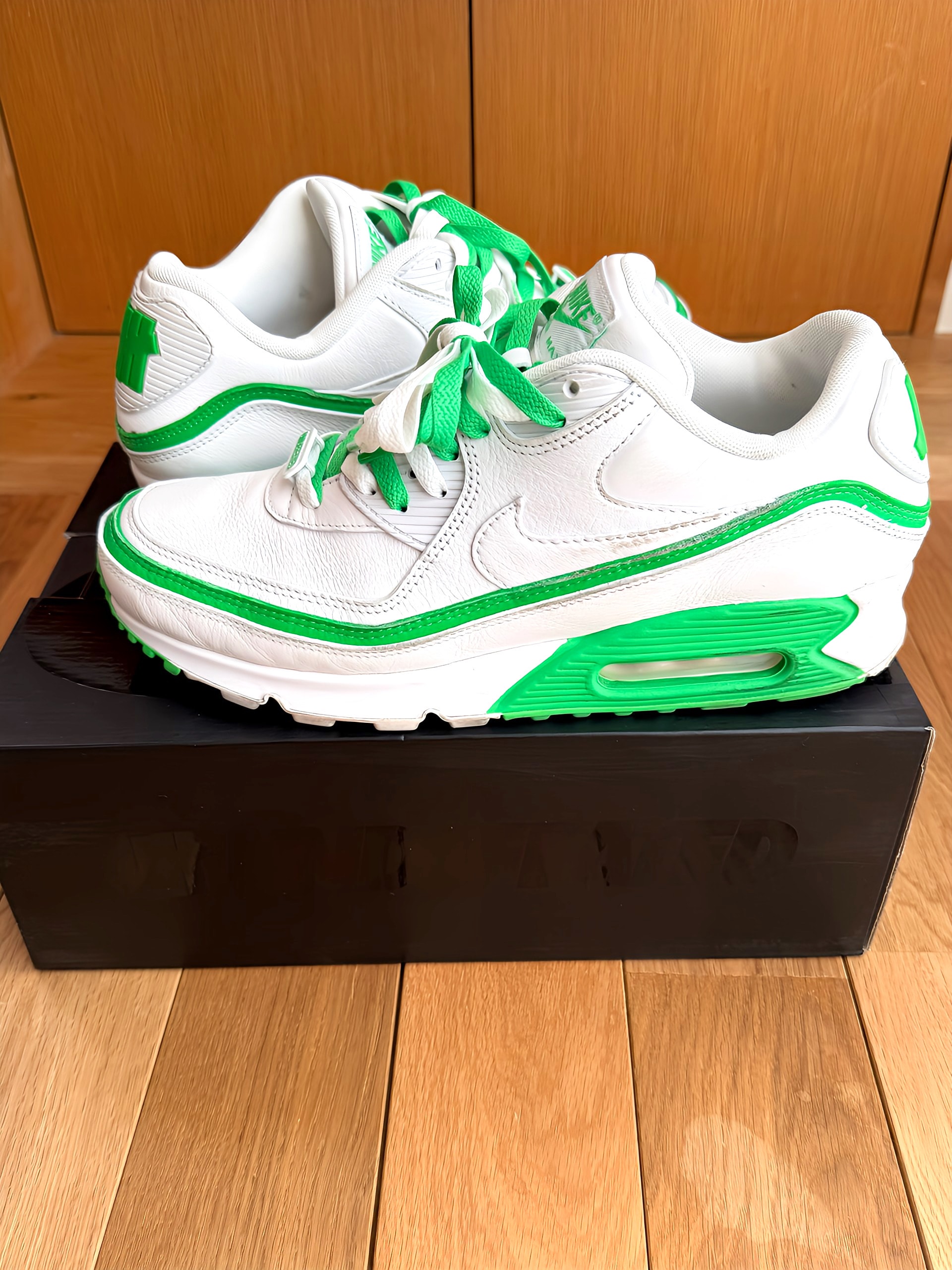 UNDEFEATED × Nike Air Max 90 "White/Green"