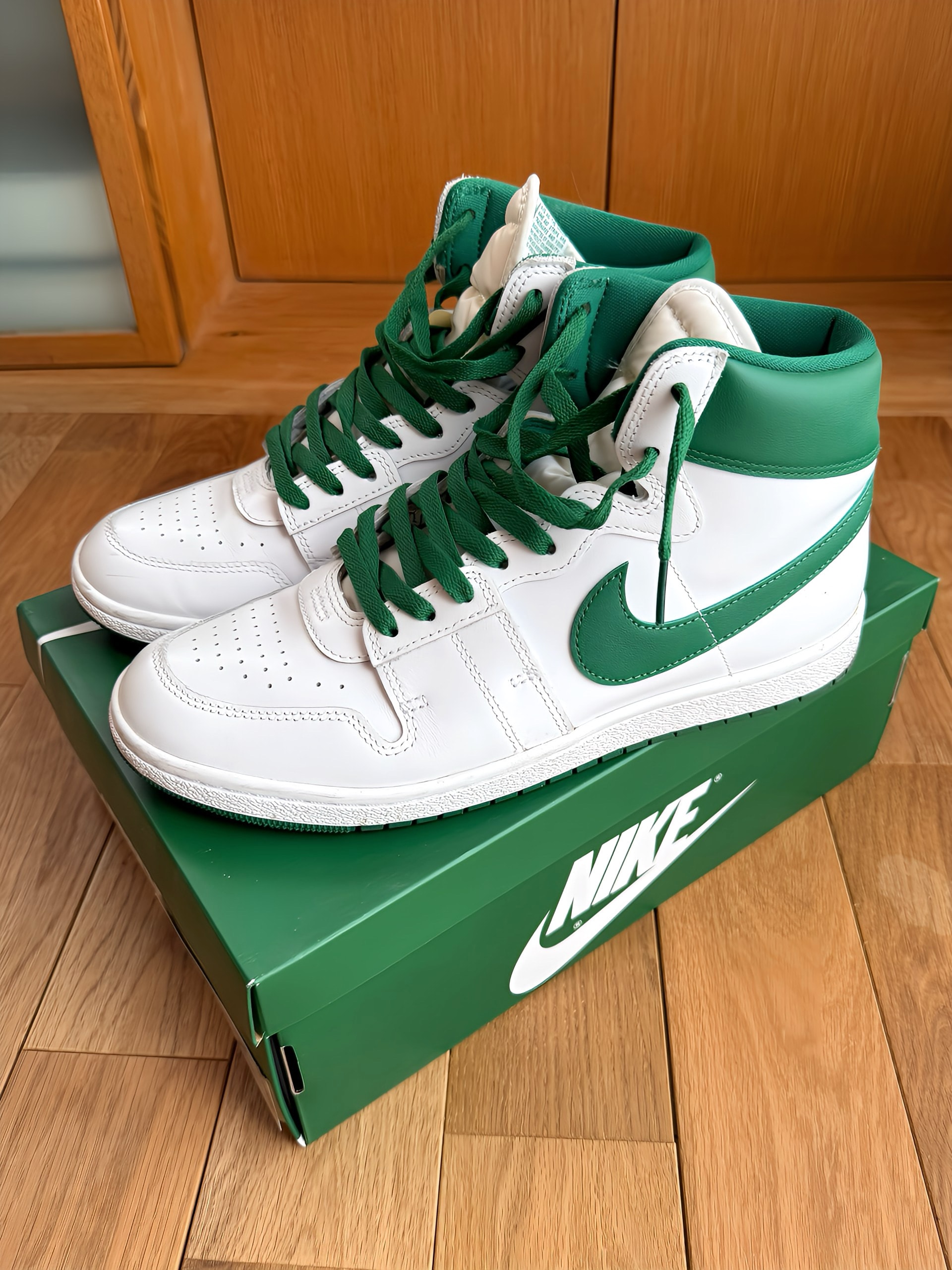 Nike Jordan Air Ship SP "Pine Green"