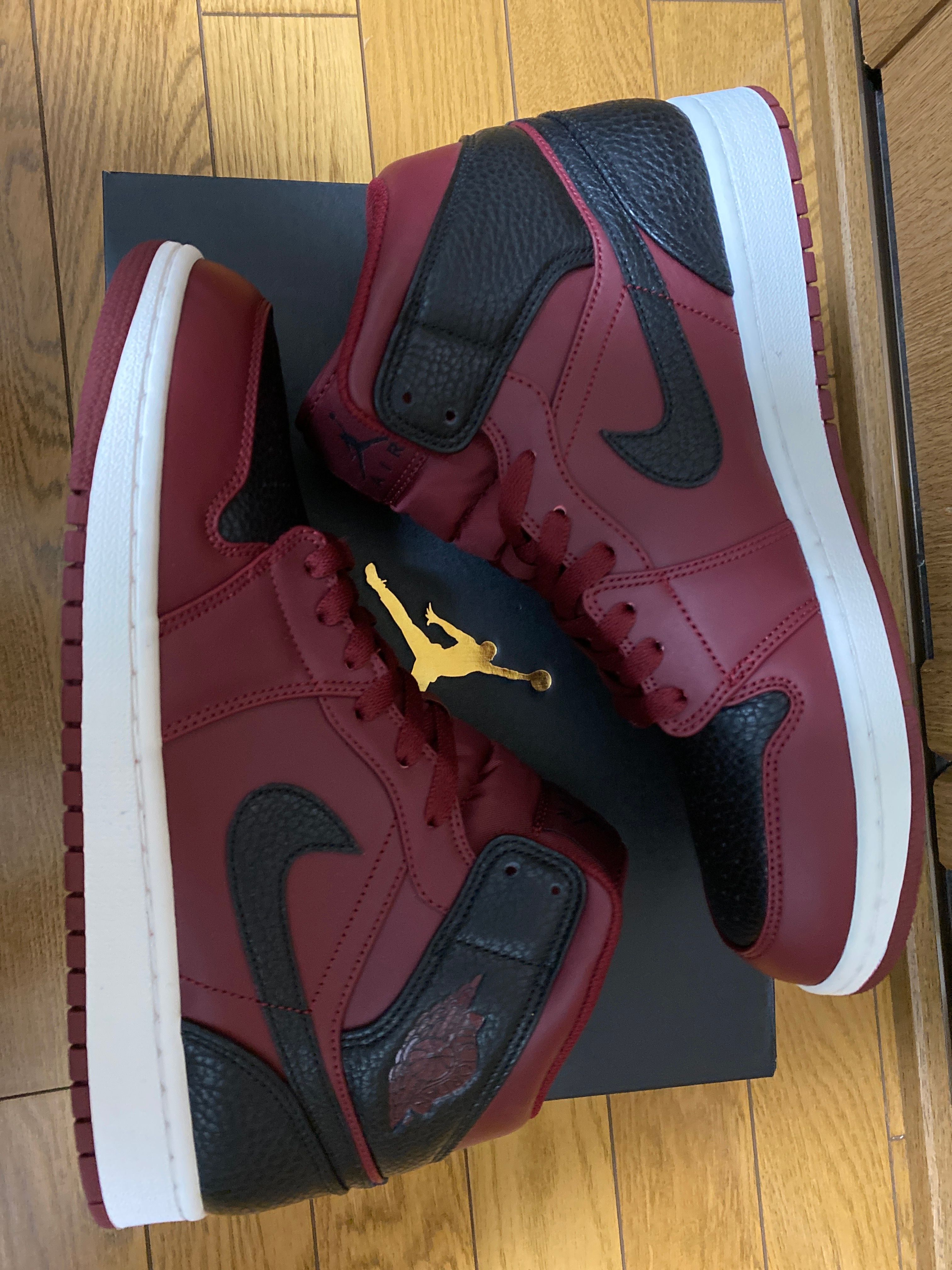 NIKE AIR JORDAN 1 RETRO MID TEAM RED BLACK