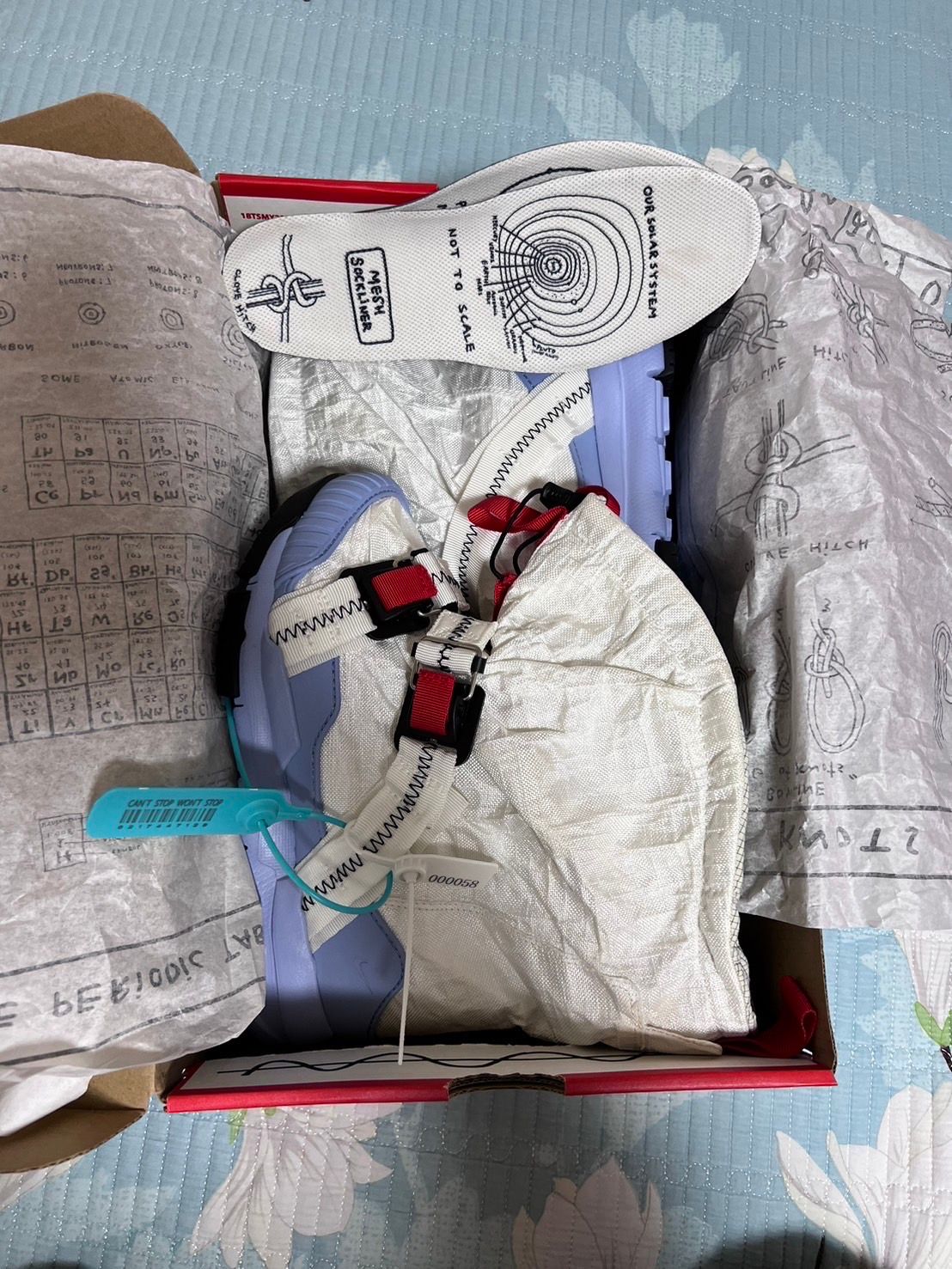 TOM SACHS × NIKE MARSYARD OVERSHOE "WHITE/LIGHT BLUE"