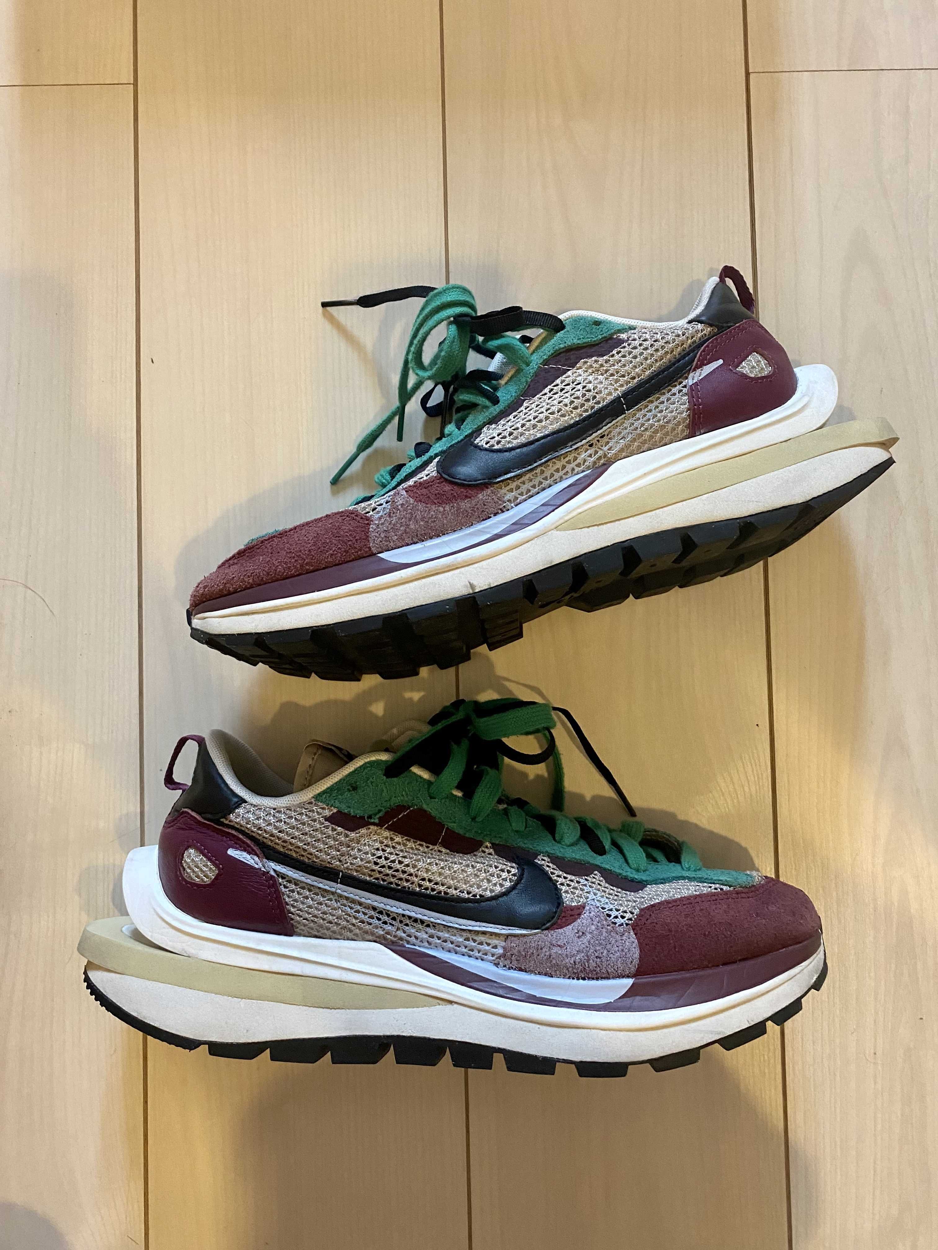 sacai × Nike Vapor Waffle "String/Red/Green"