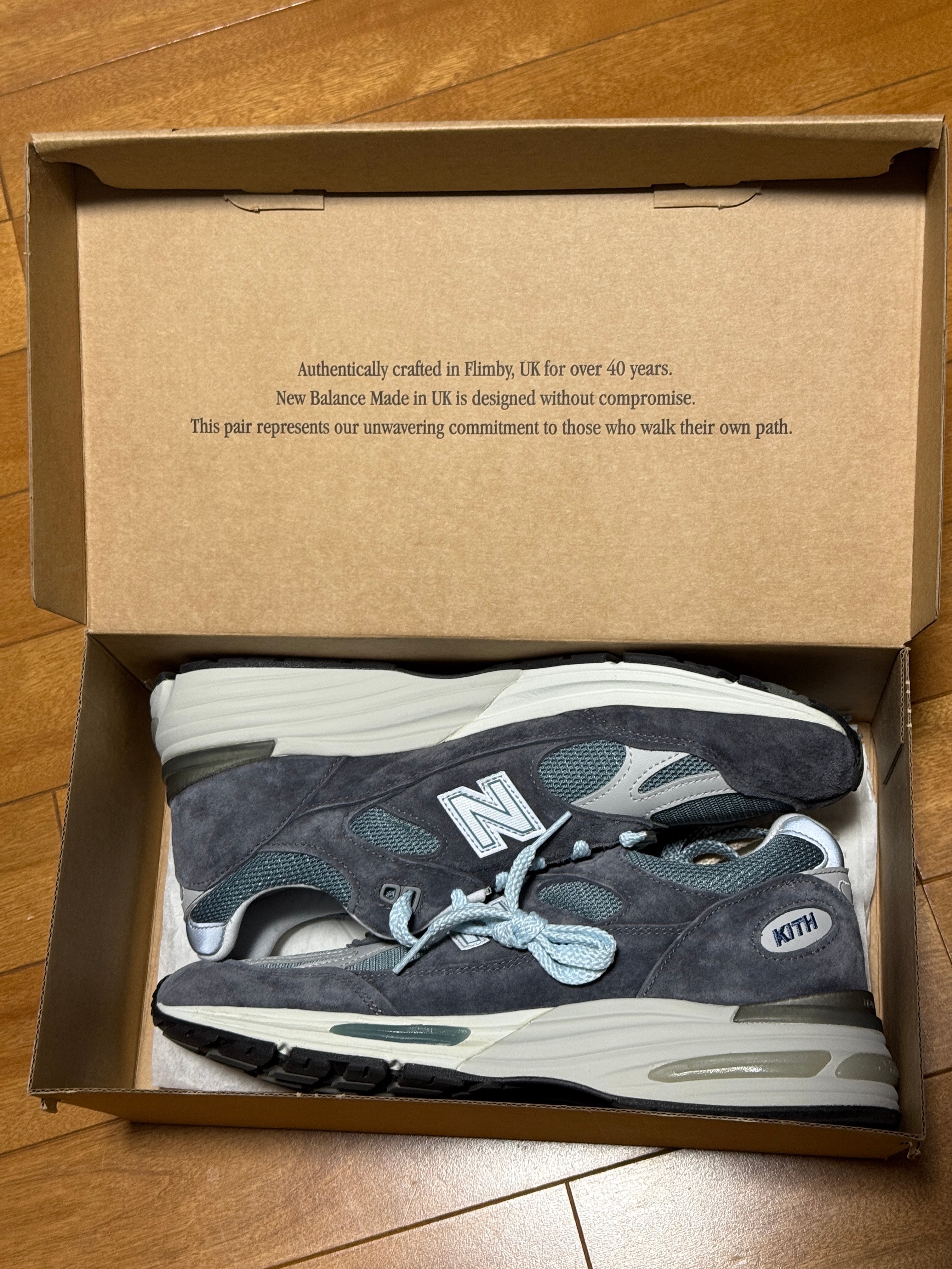 KITH × New Balance 991V2 "Asphalt/Lead/Oyster Mushroom"