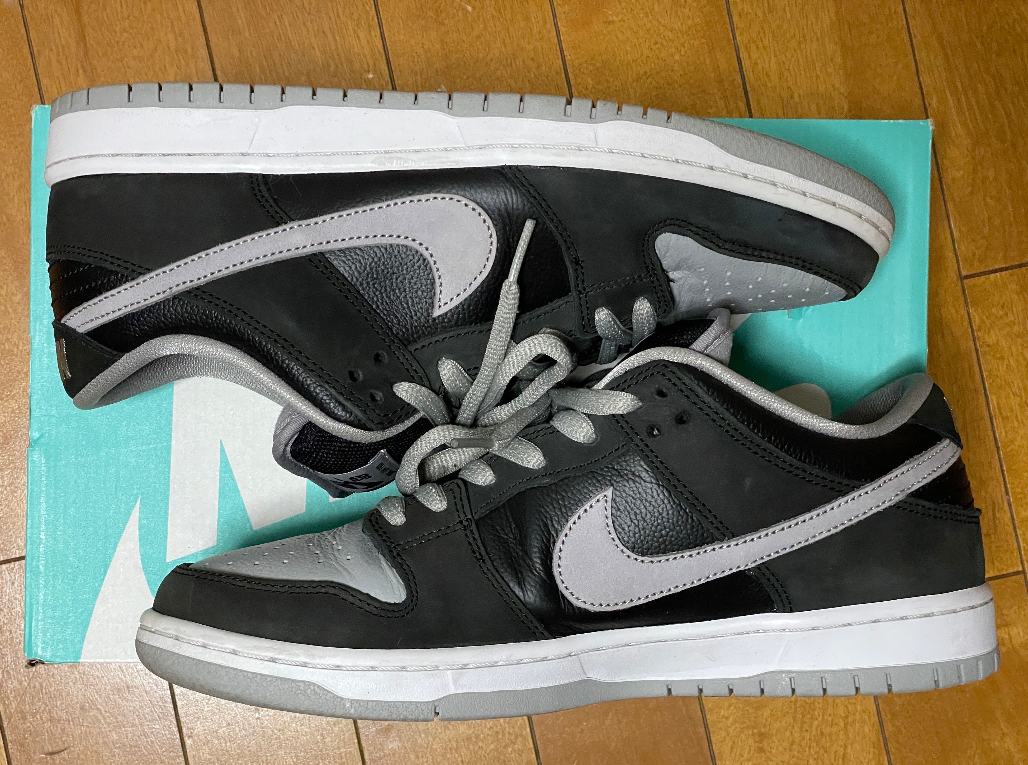 Nike SB Dunk Low "Shadow"