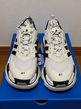 トリプルS(Triple S)/Balenciaga 人気の新作/中古通販【スニーカーダンク】 トリプルS(Triple S)/Balenciaga 人気の新作/中古通販【スニーカーダンク】