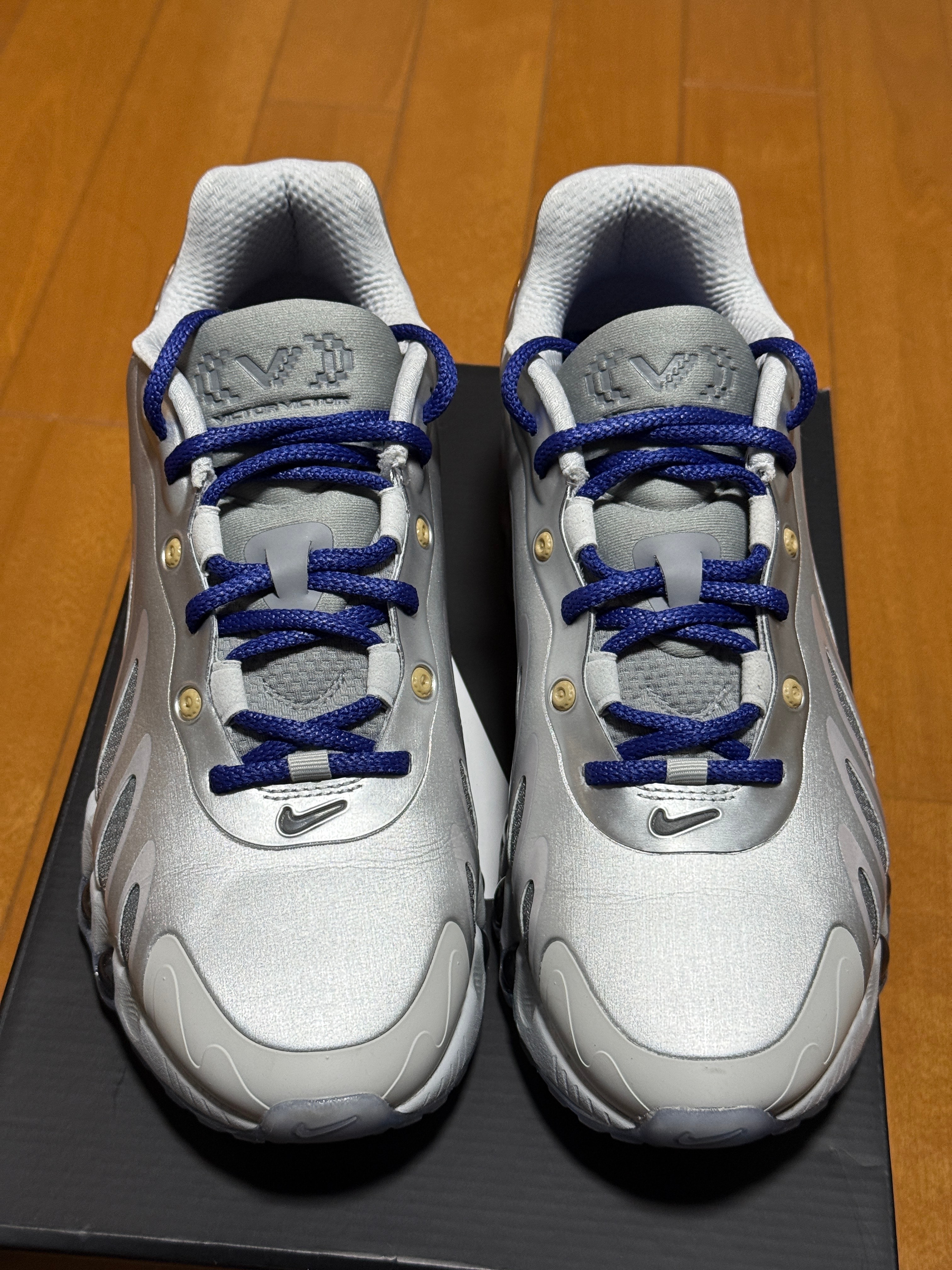 Victor Victor Worldwide × Nike Air Max DN8 "Tokyo/Metallic Silver"